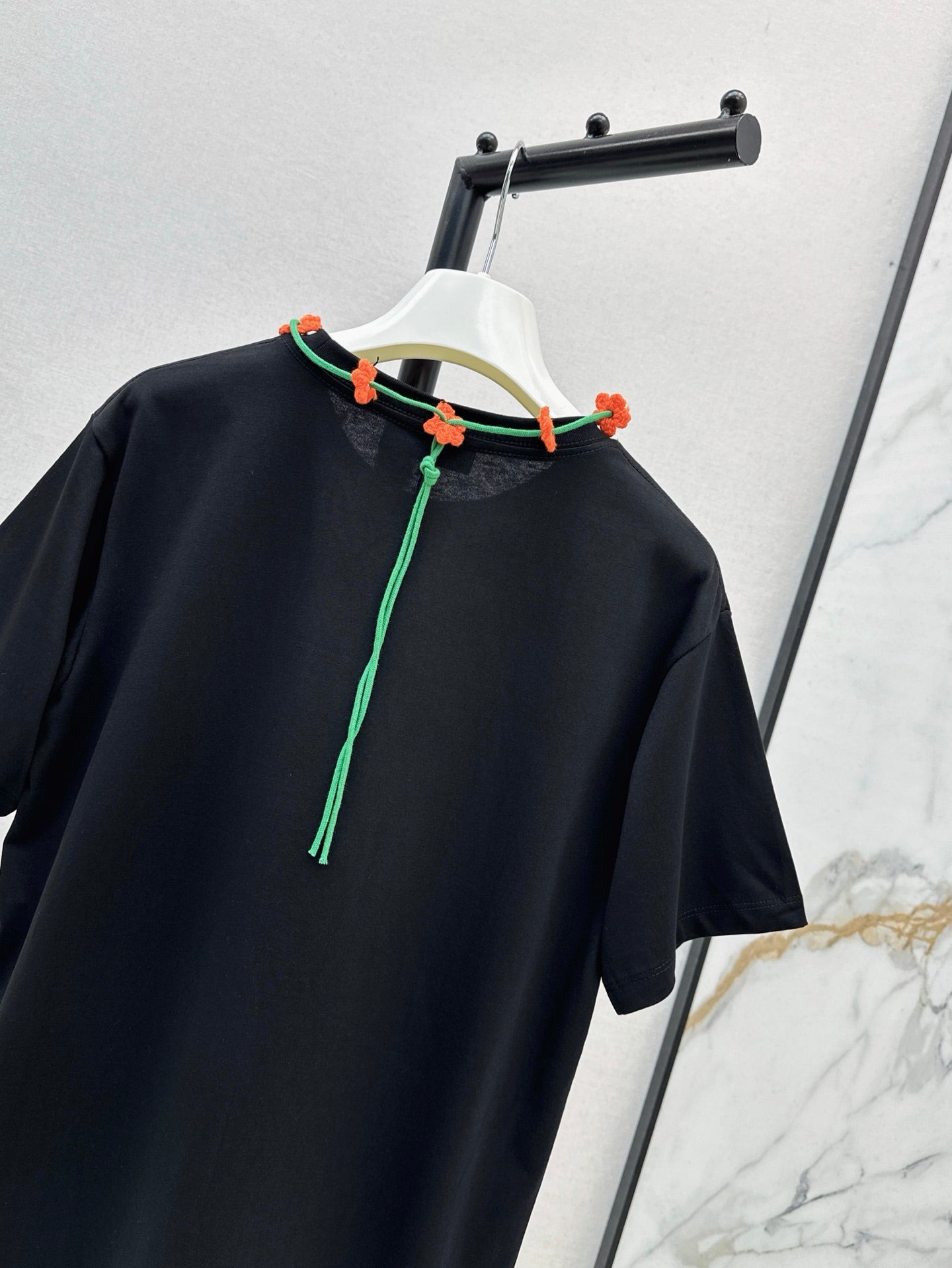 Loe* 25ss floral crochet collar T-shirt