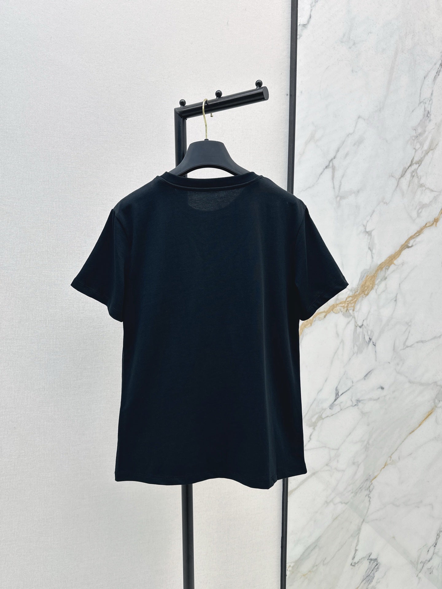 Loui* 25ss signature pocket t-shirt