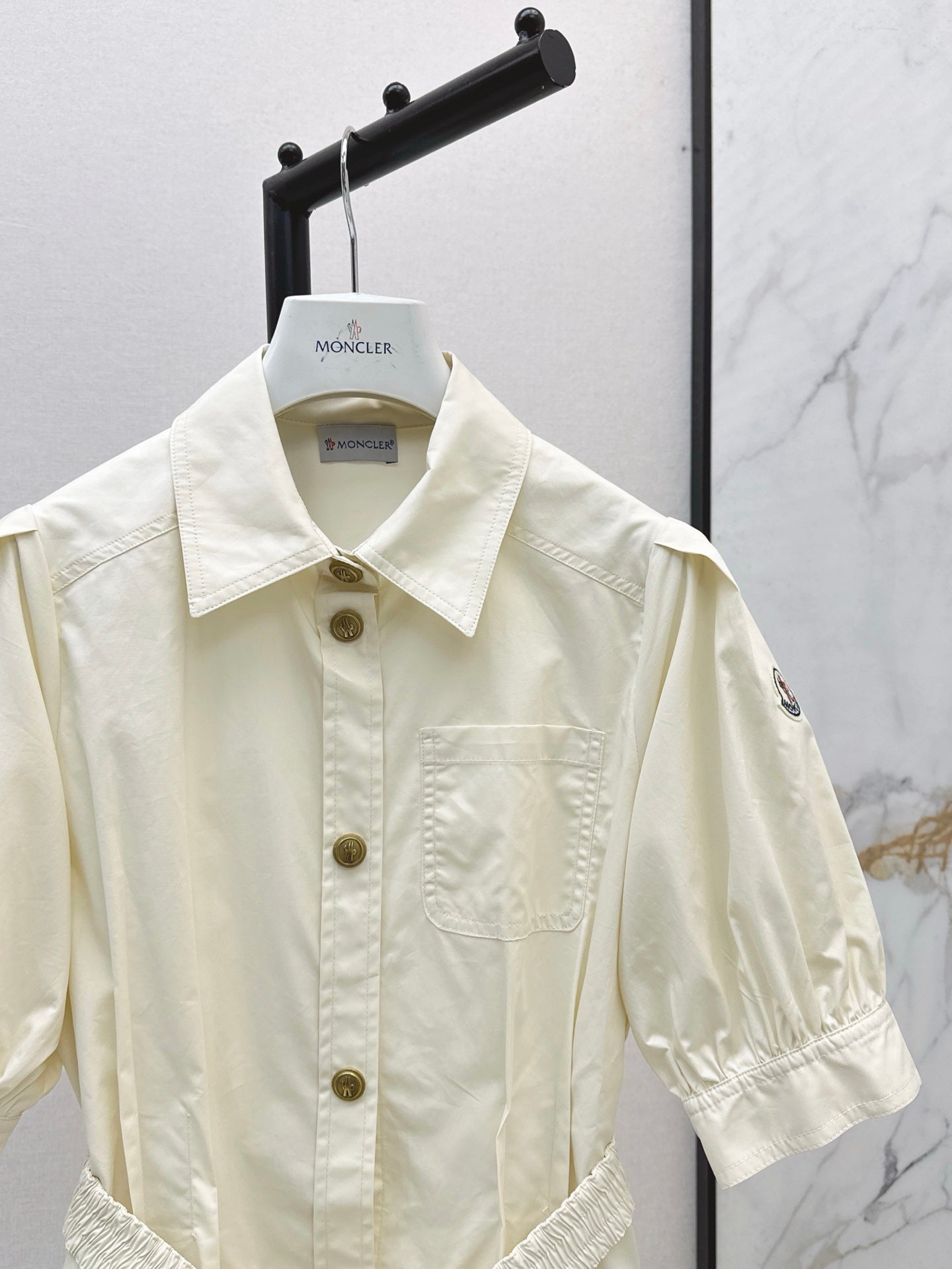 Monc* 25ss button belted mini dress