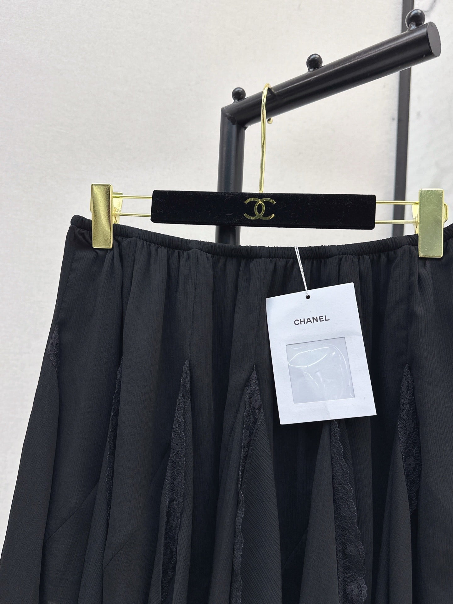 C*nel 25ss lace trim flared skirt