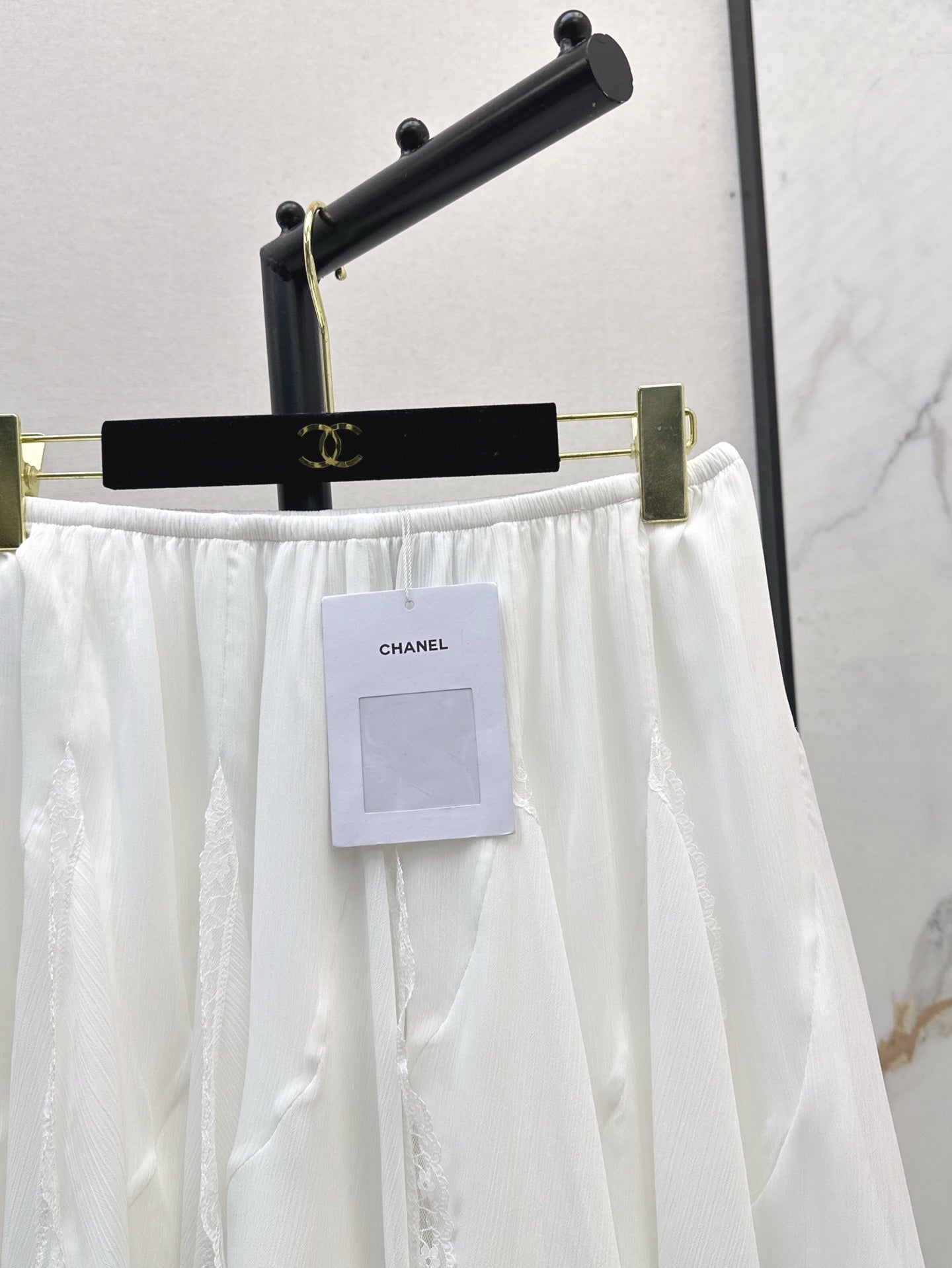 C*nel 25ss lace trim flared skirt