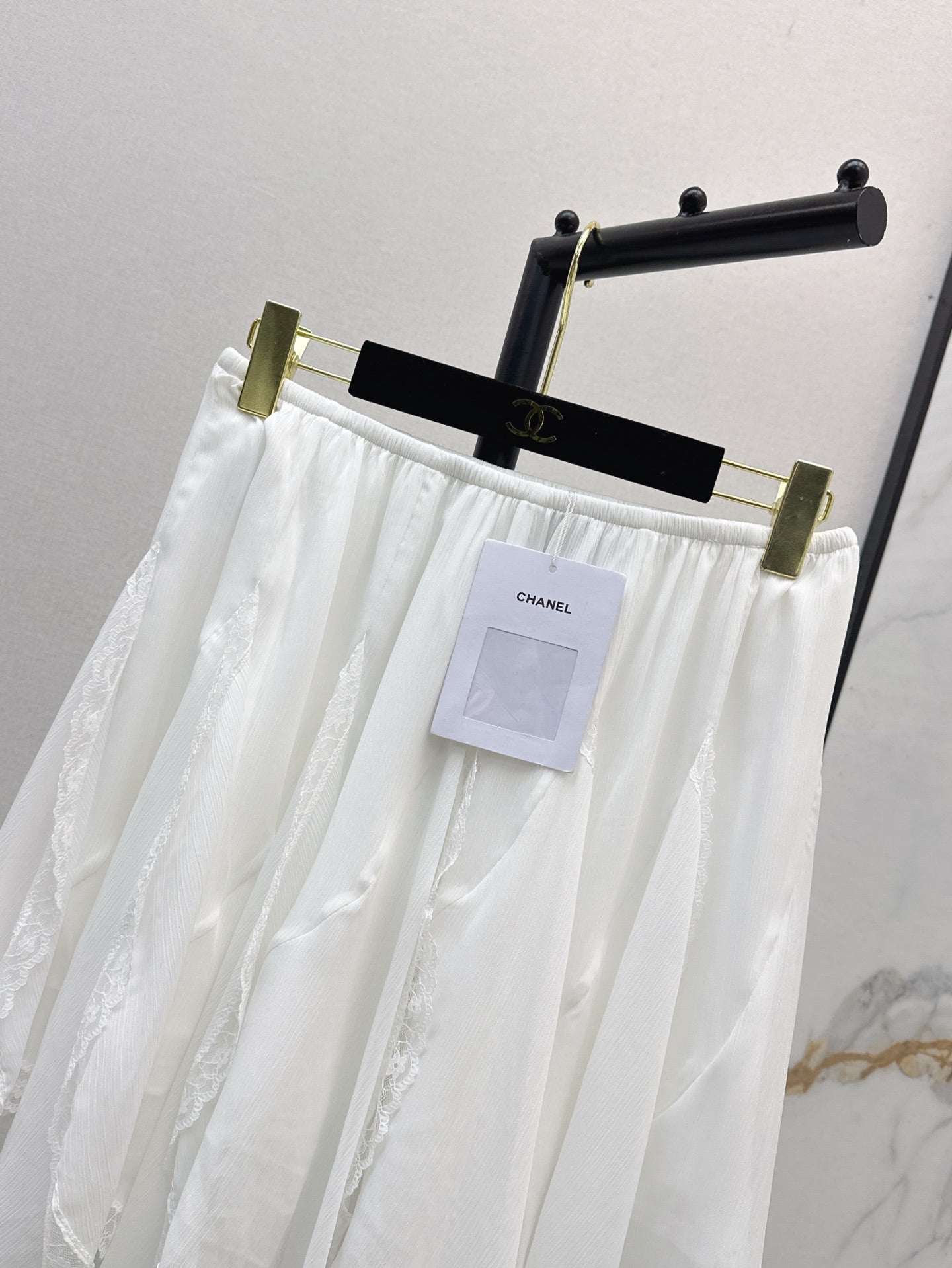 C*nel 25ss lace trim flared skirt