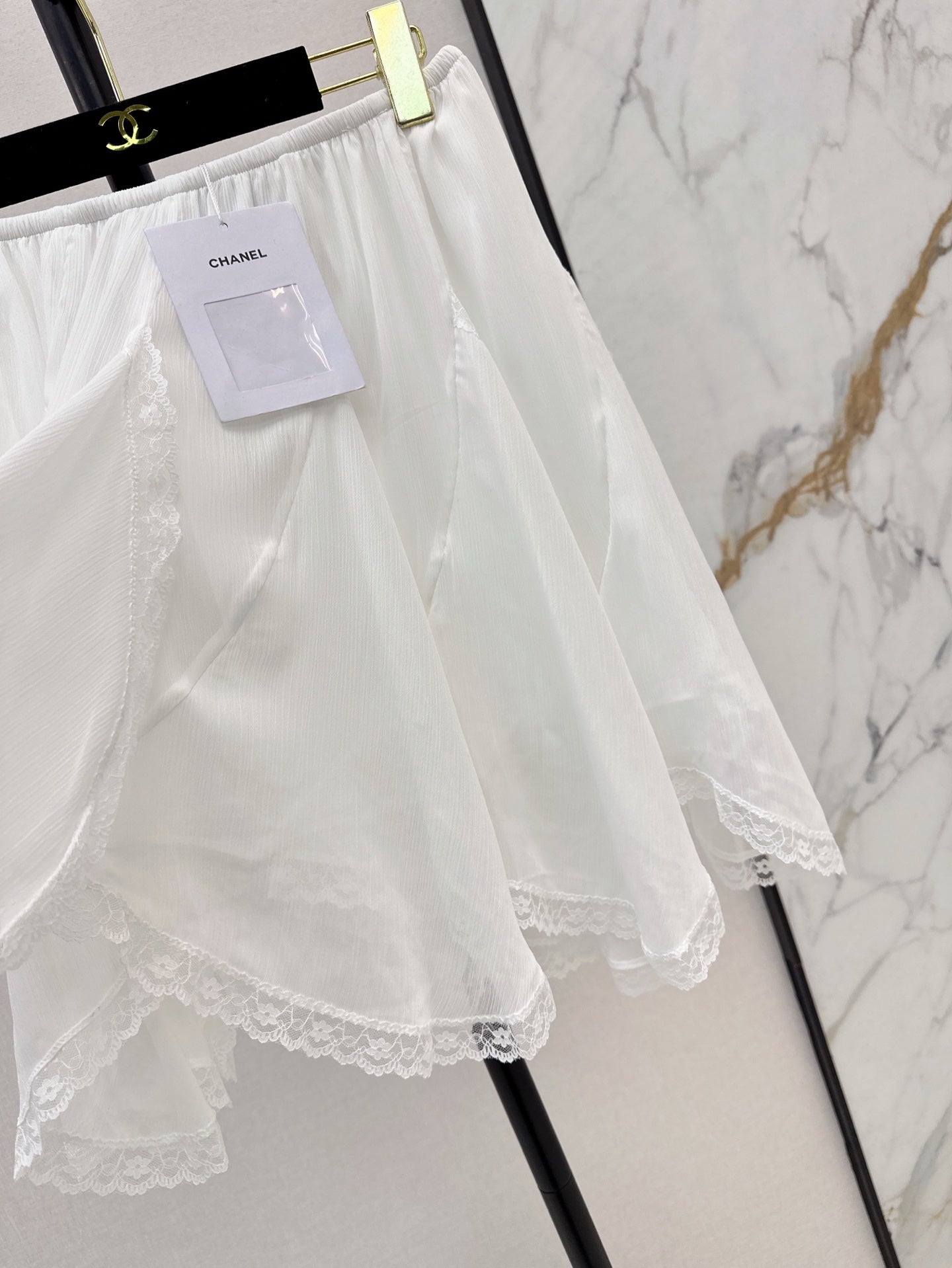 C*nel 25ss lace trim flared skirt