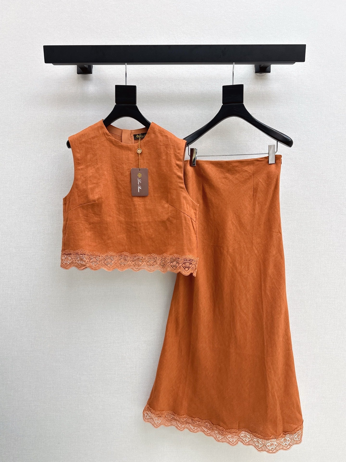 Lor*P 25ss lace trim vest and long skirt suit