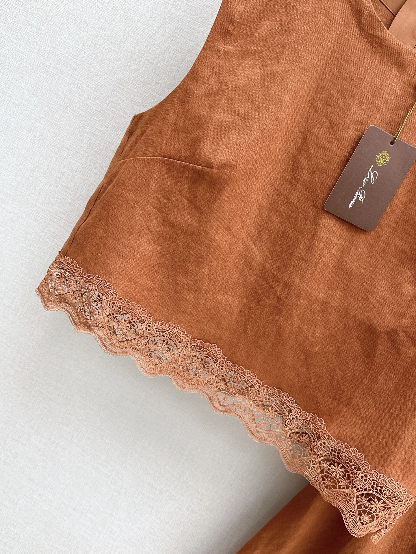 Lor*P 25ss lace trim vest and long skirt suit