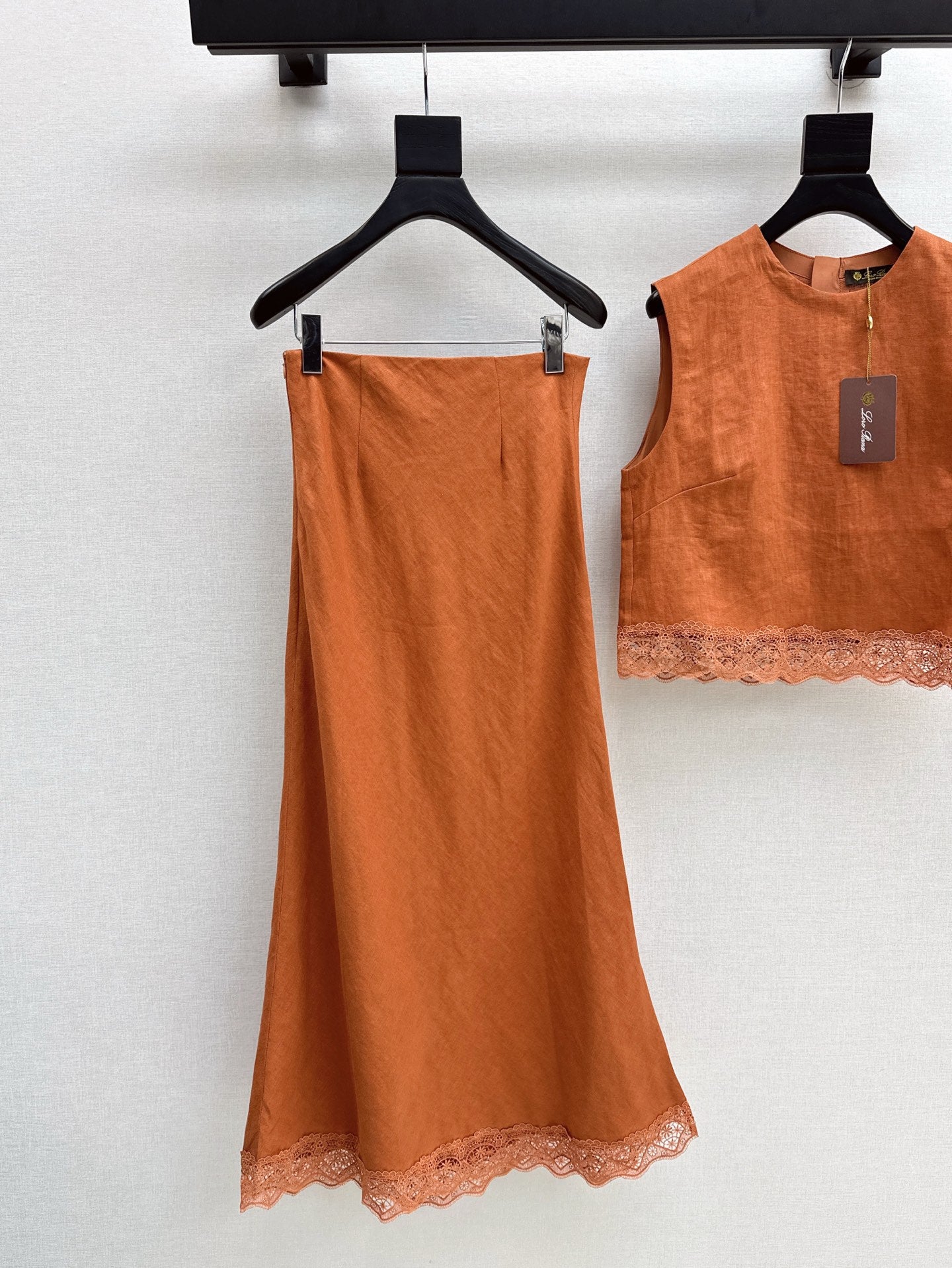 Lor*P 25ss lace trim vest and long skirt suit