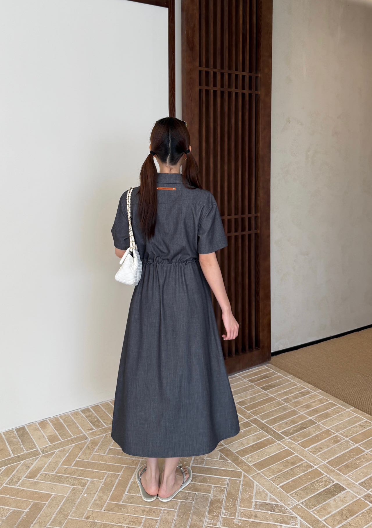 Monc* 25ss mid-length drawstring shirt dress