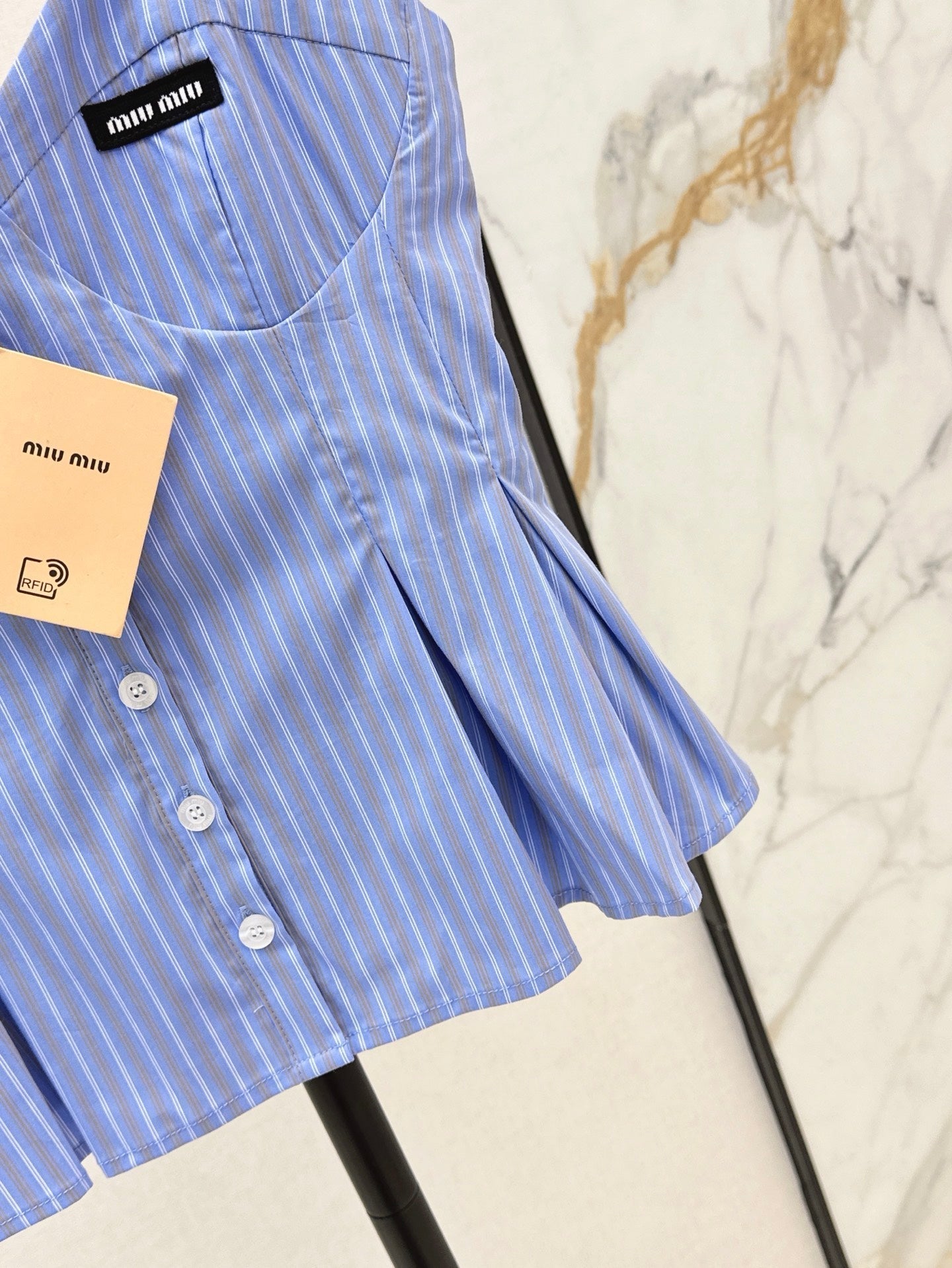 M*u 25ss ruffled striped camisole