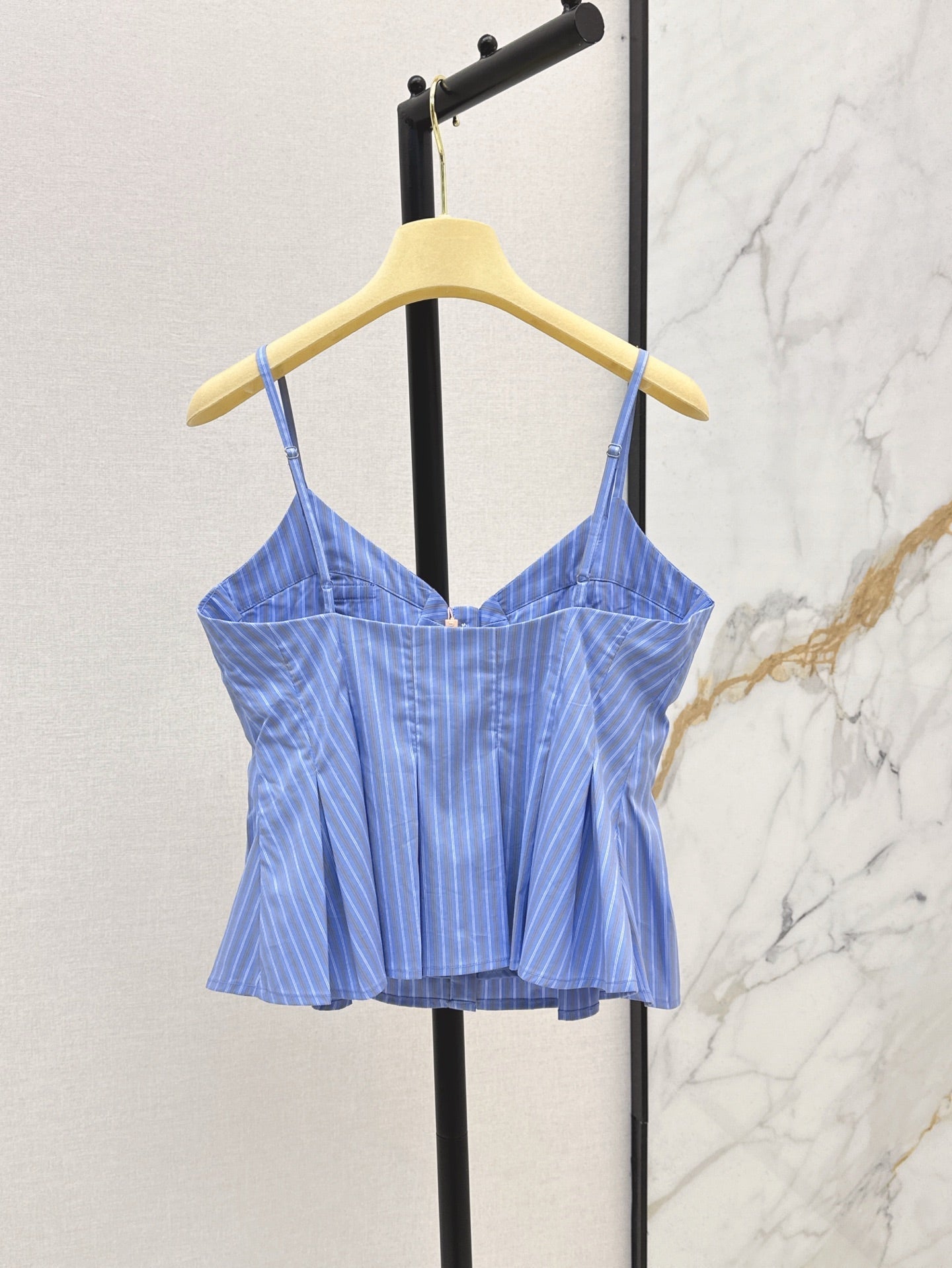 M*u 25ss ruffled striped camisole