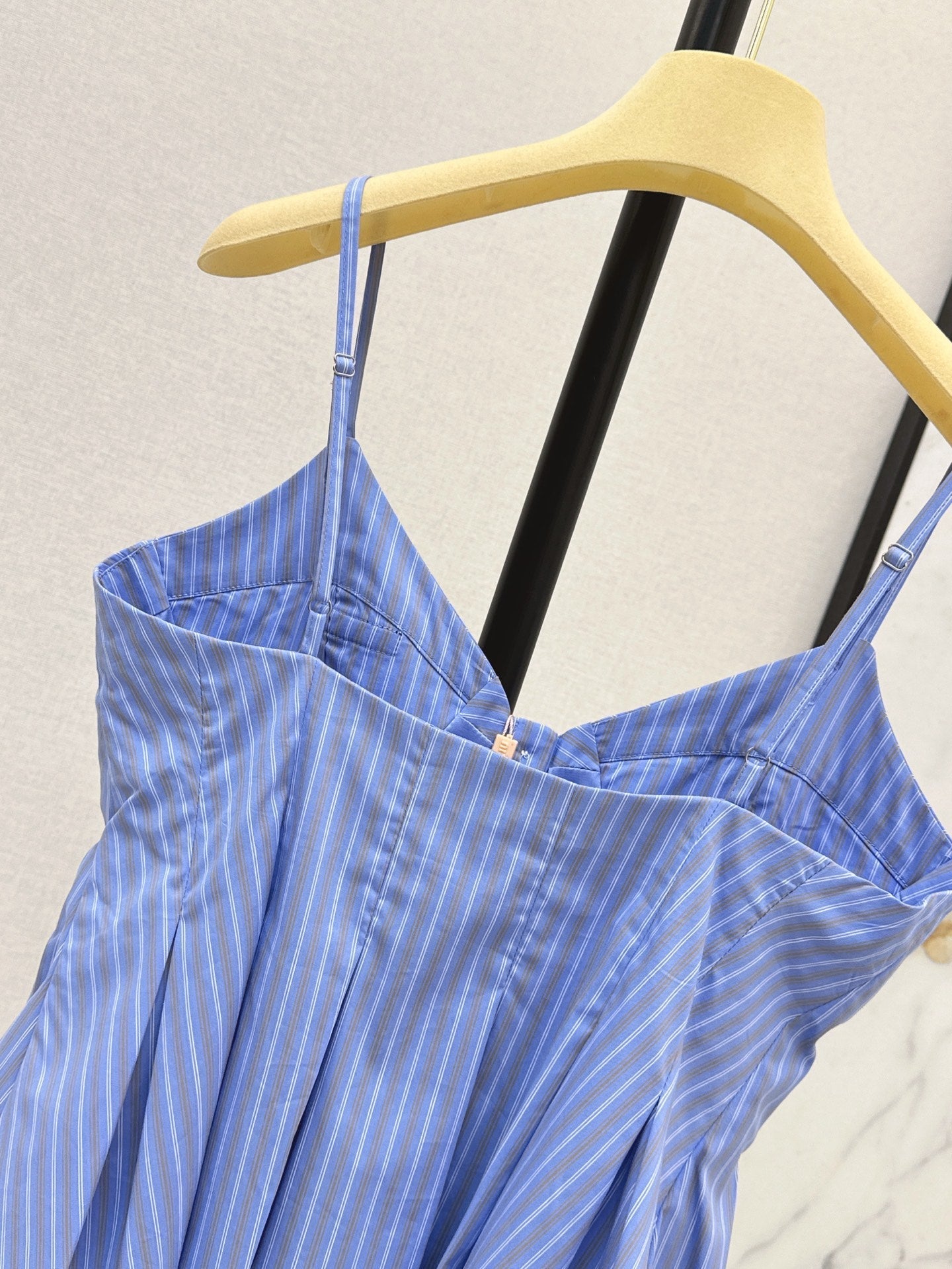 M*u 25ss ruffled striped camisole