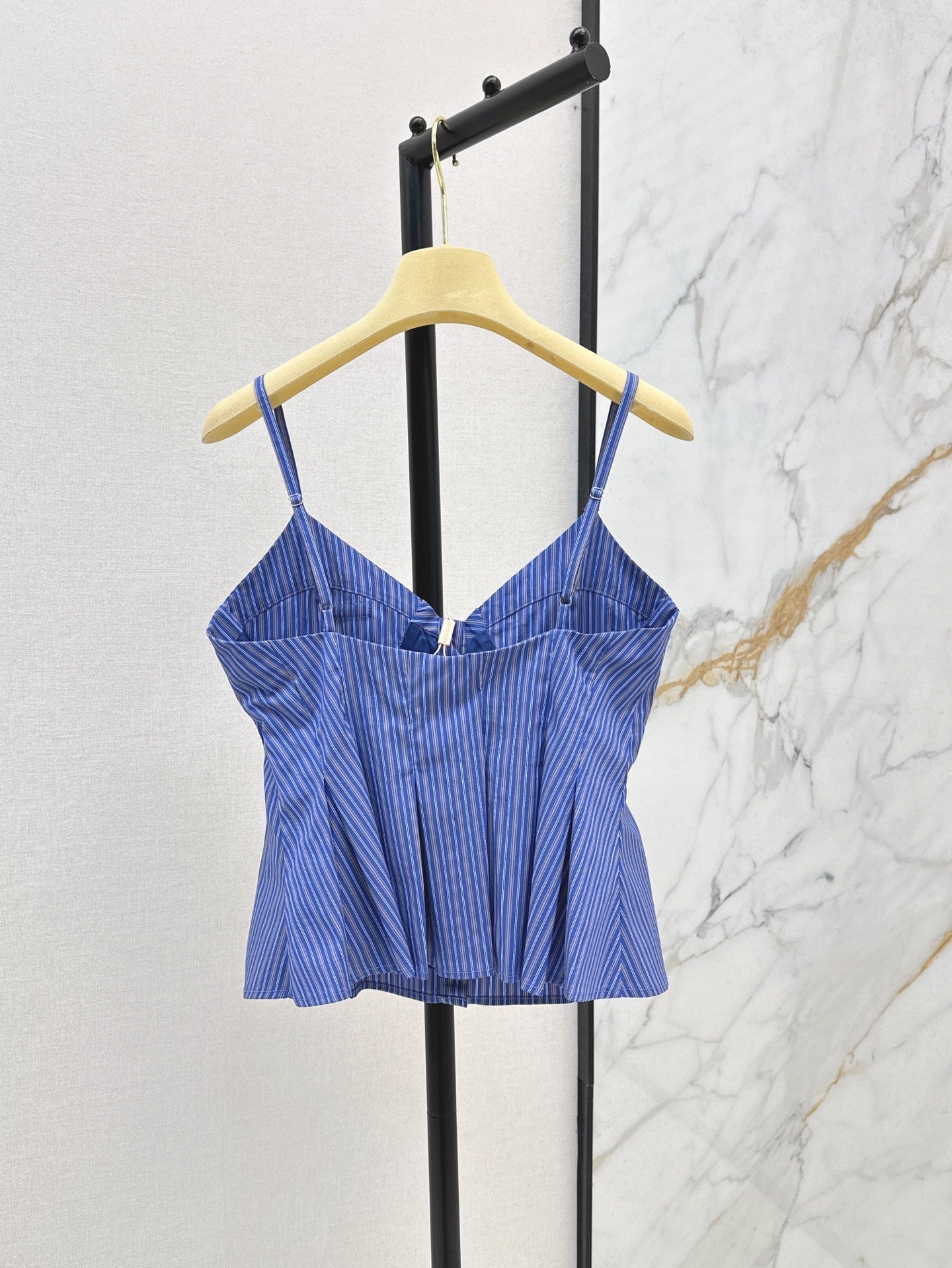 M*u 25ss ruffled striped camisole