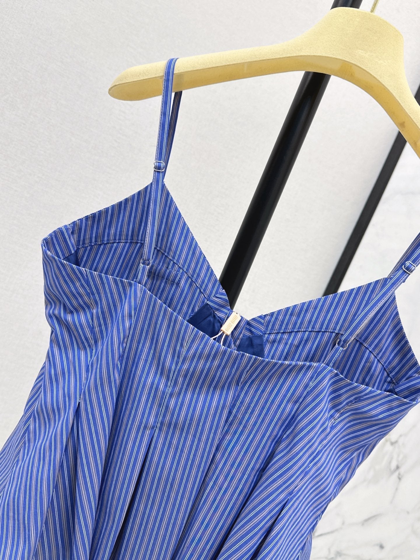 M*u 25ss ruffled striped camisole