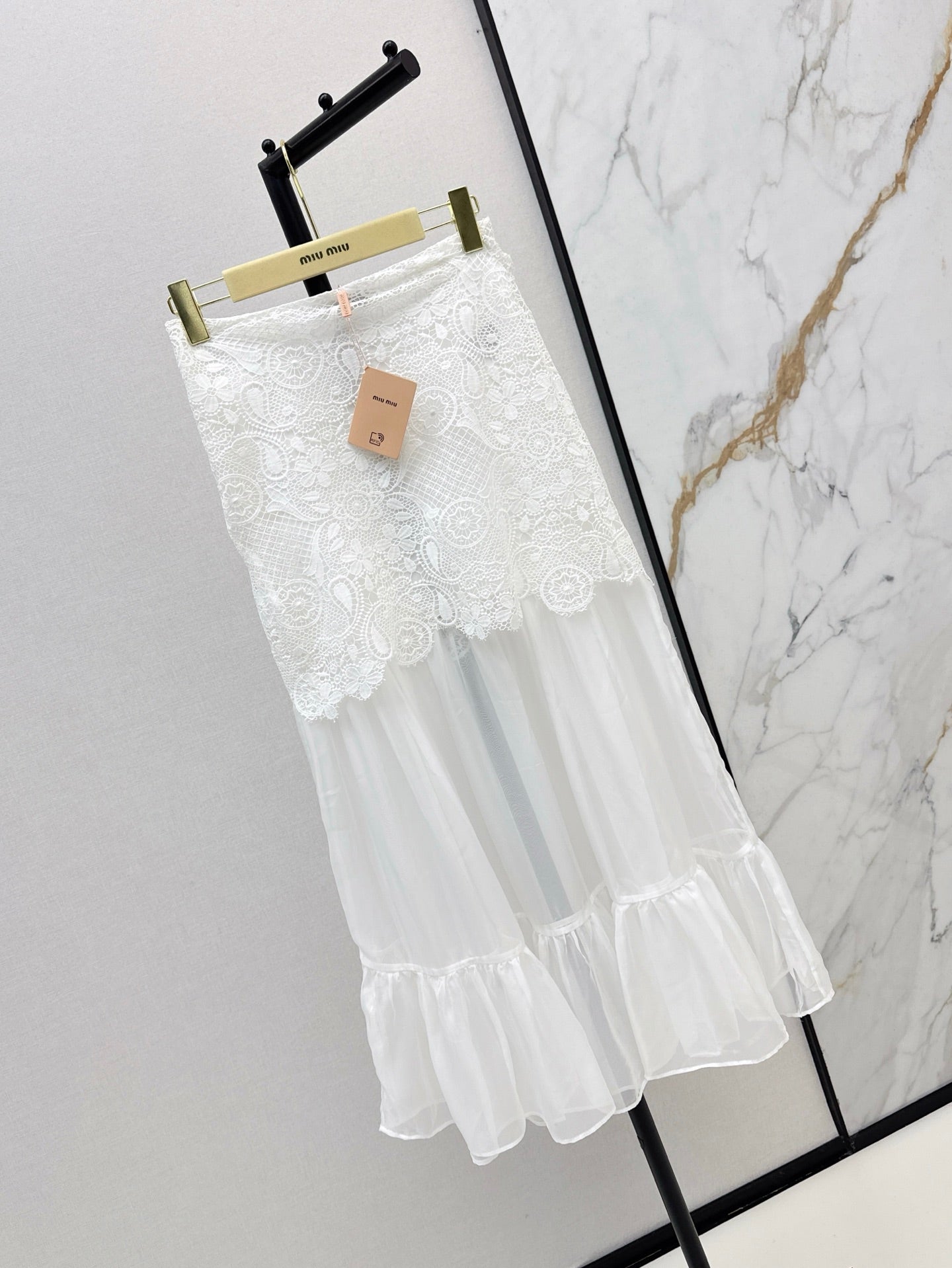 M*u 25ss lace patchwork mesh skirt