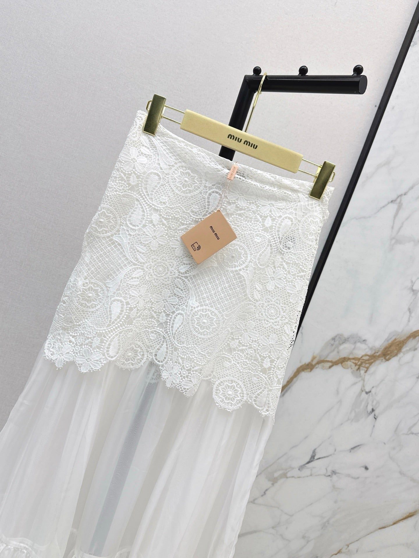 M*u 25ss lace patchwork mesh skirt