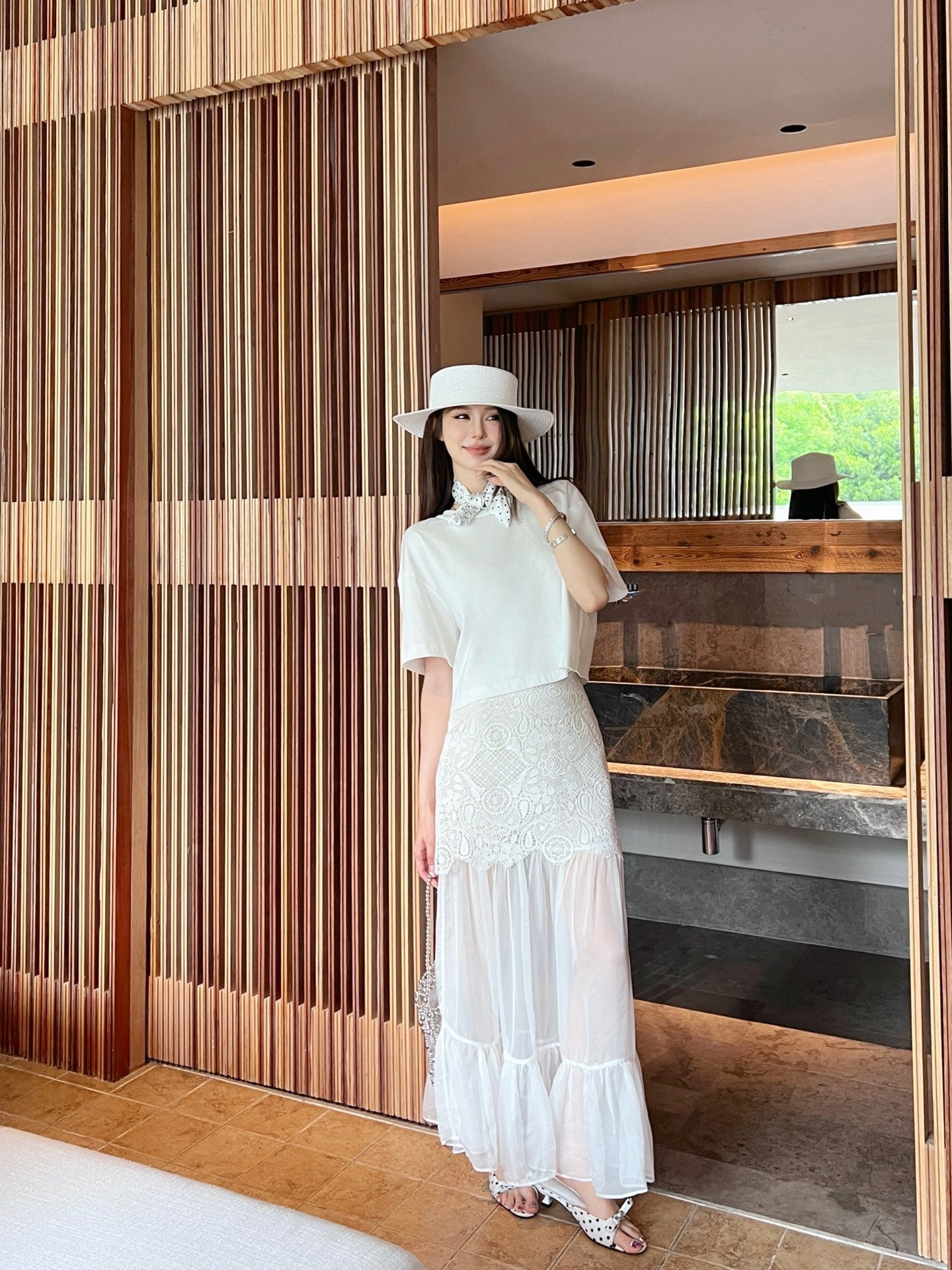 M*u 25ss ribbon back cropped t-shirt