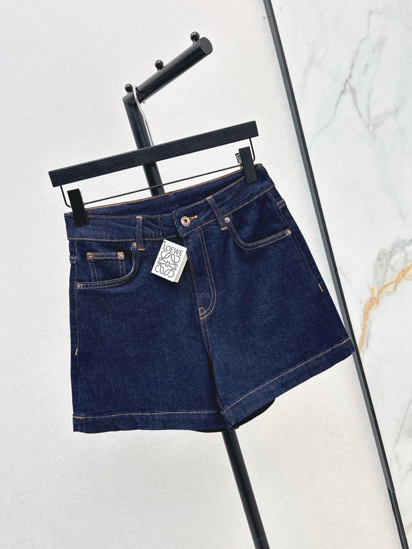 Loe* 25ss anagram embroidered denim shorts