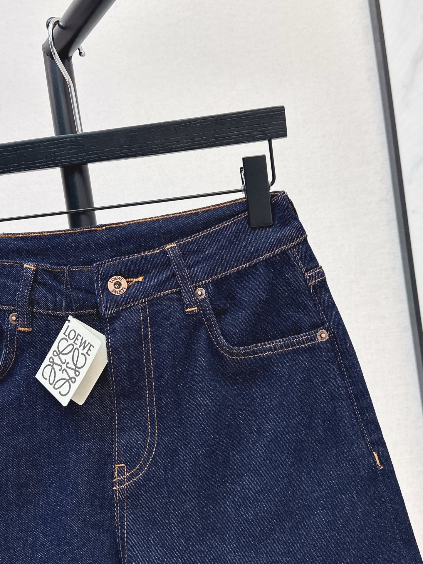 Loe* 25ss anagram embroidered denim shorts