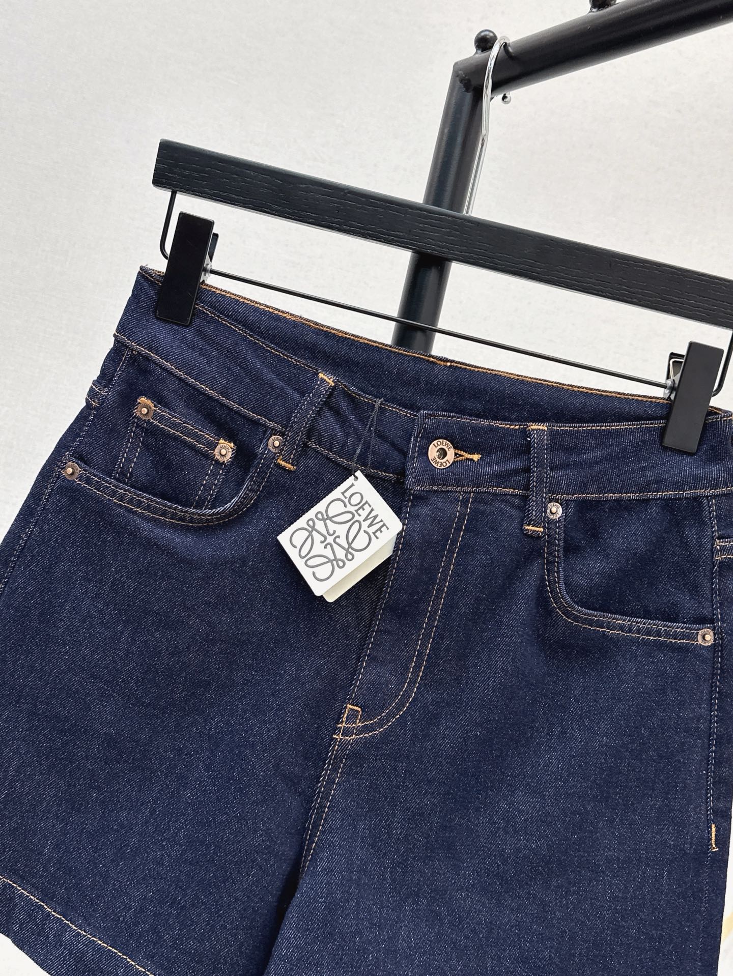 Loe* 25ss anagram embroidered denim shorts