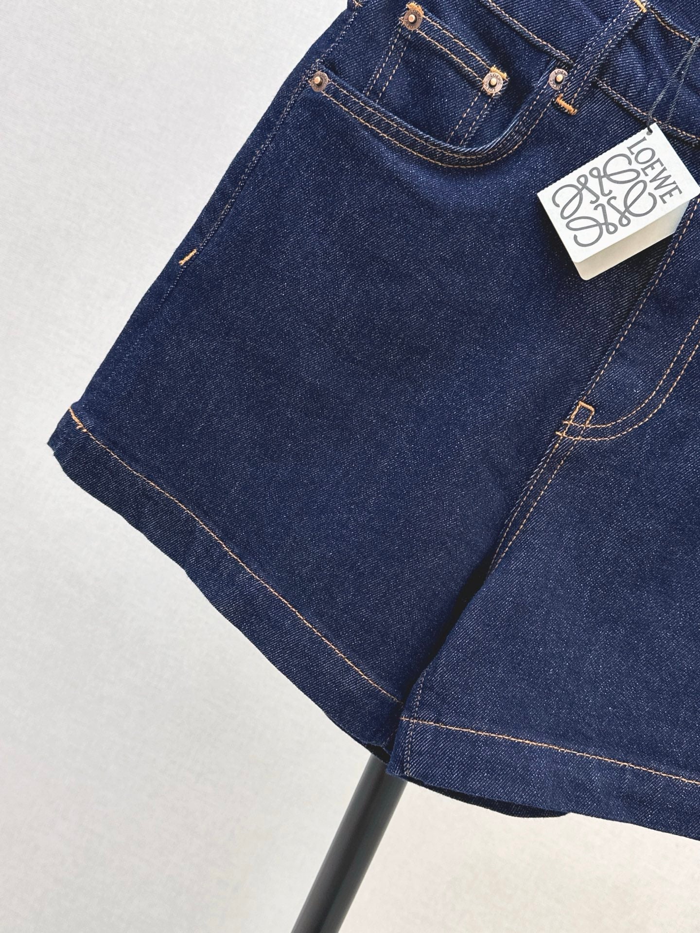 Loe* 25ss anagram embroidered denim shorts