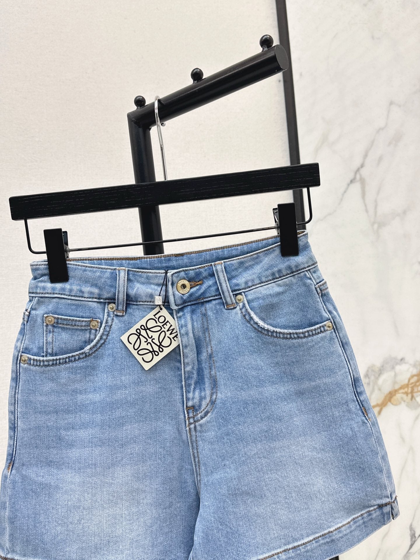 Loe* 25ss anagram embroidered denim shorts