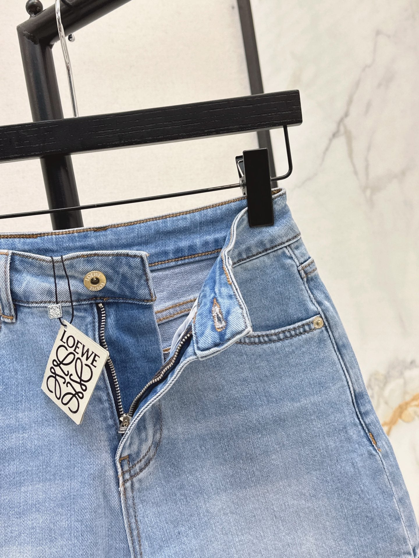 Loe* 25ss anagram embroidered denim shorts