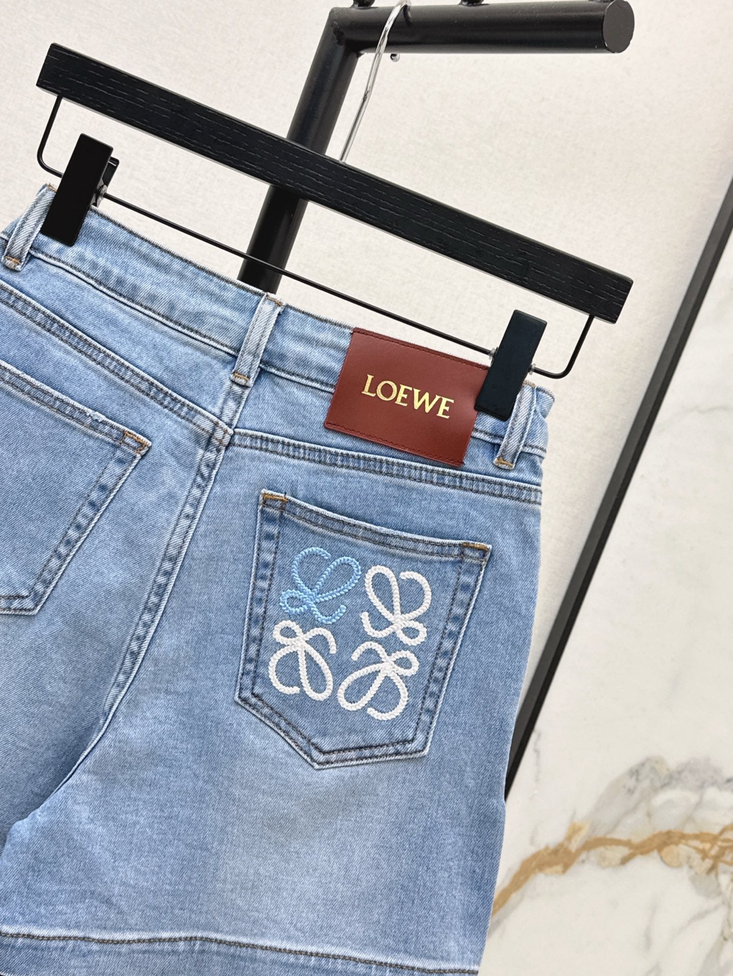Loe* 25ss anagram embroidered denim shorts