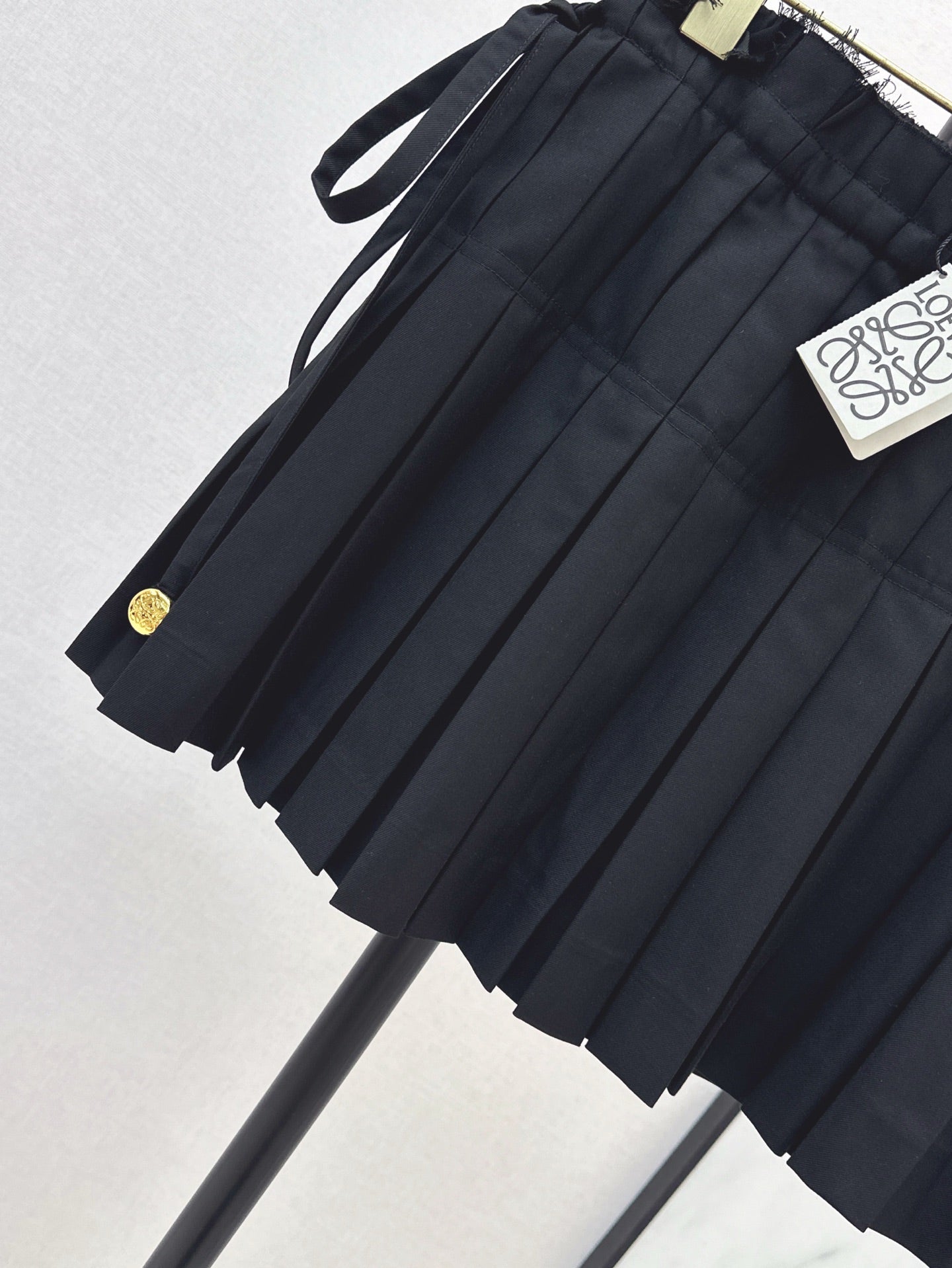 Loe* 25ss pleated mini skirt