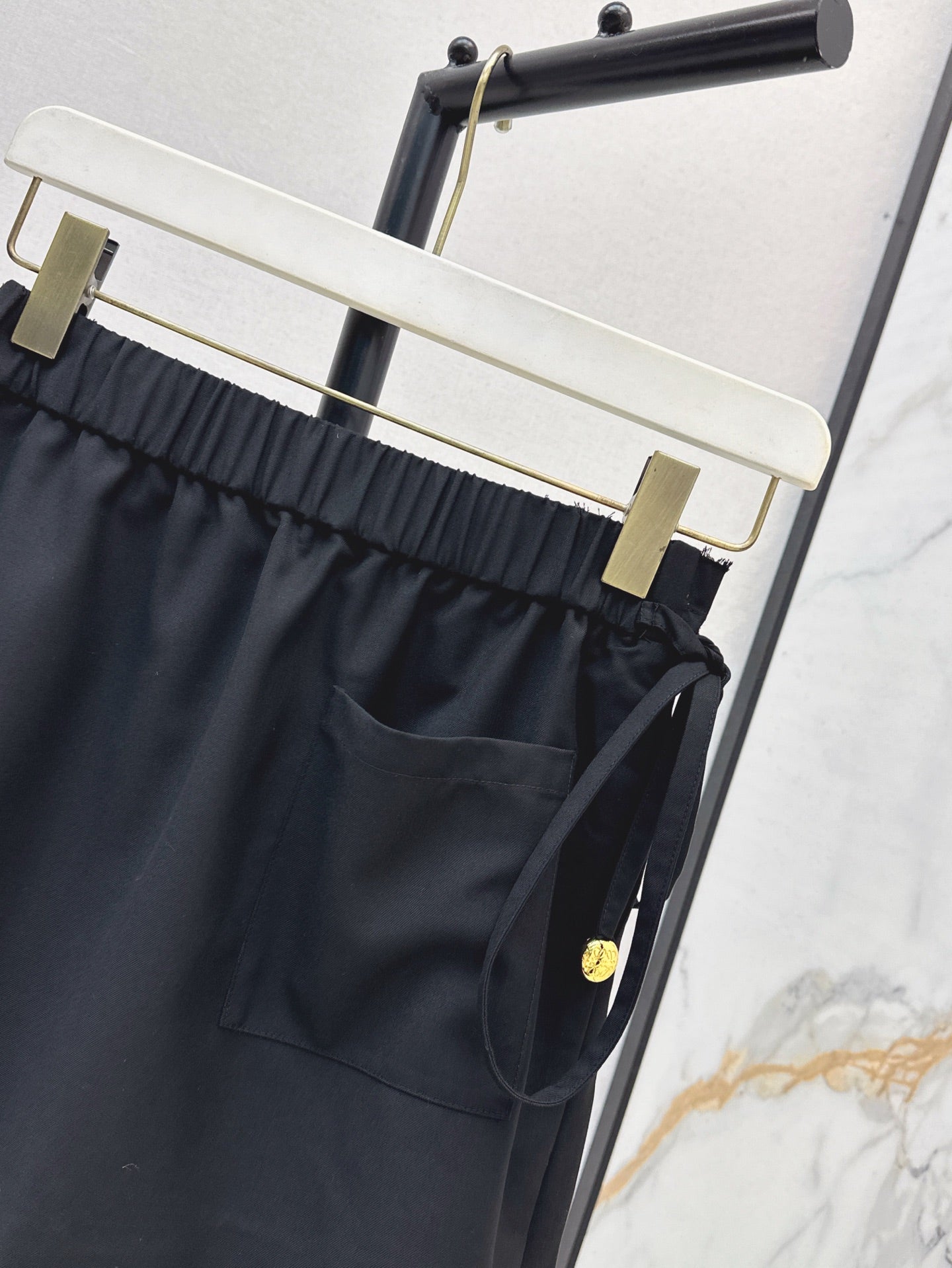 Loe* 25ss pleated mini skirt