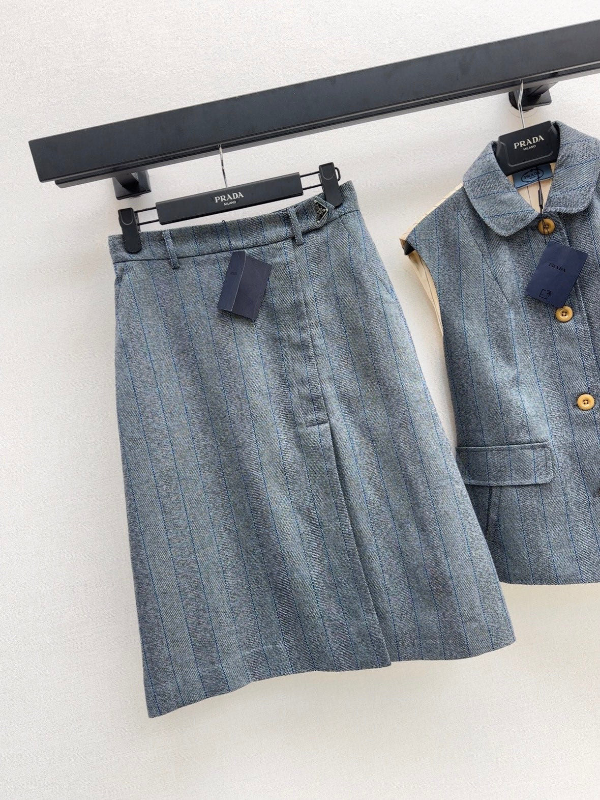 Pra* 25ss striped vest and blazer skirt suit