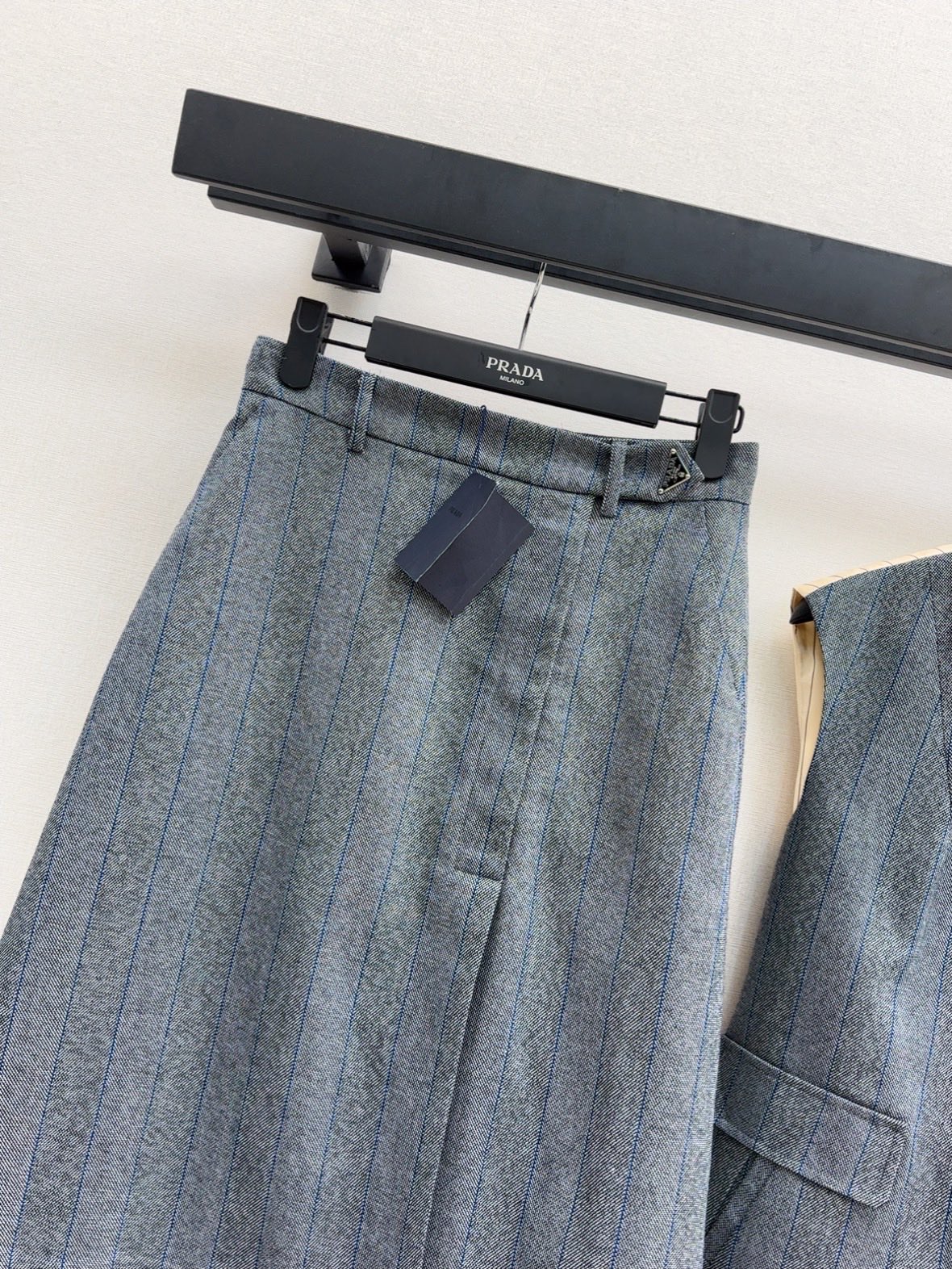 Pra* 25ss striped vest and blazer skirt suit