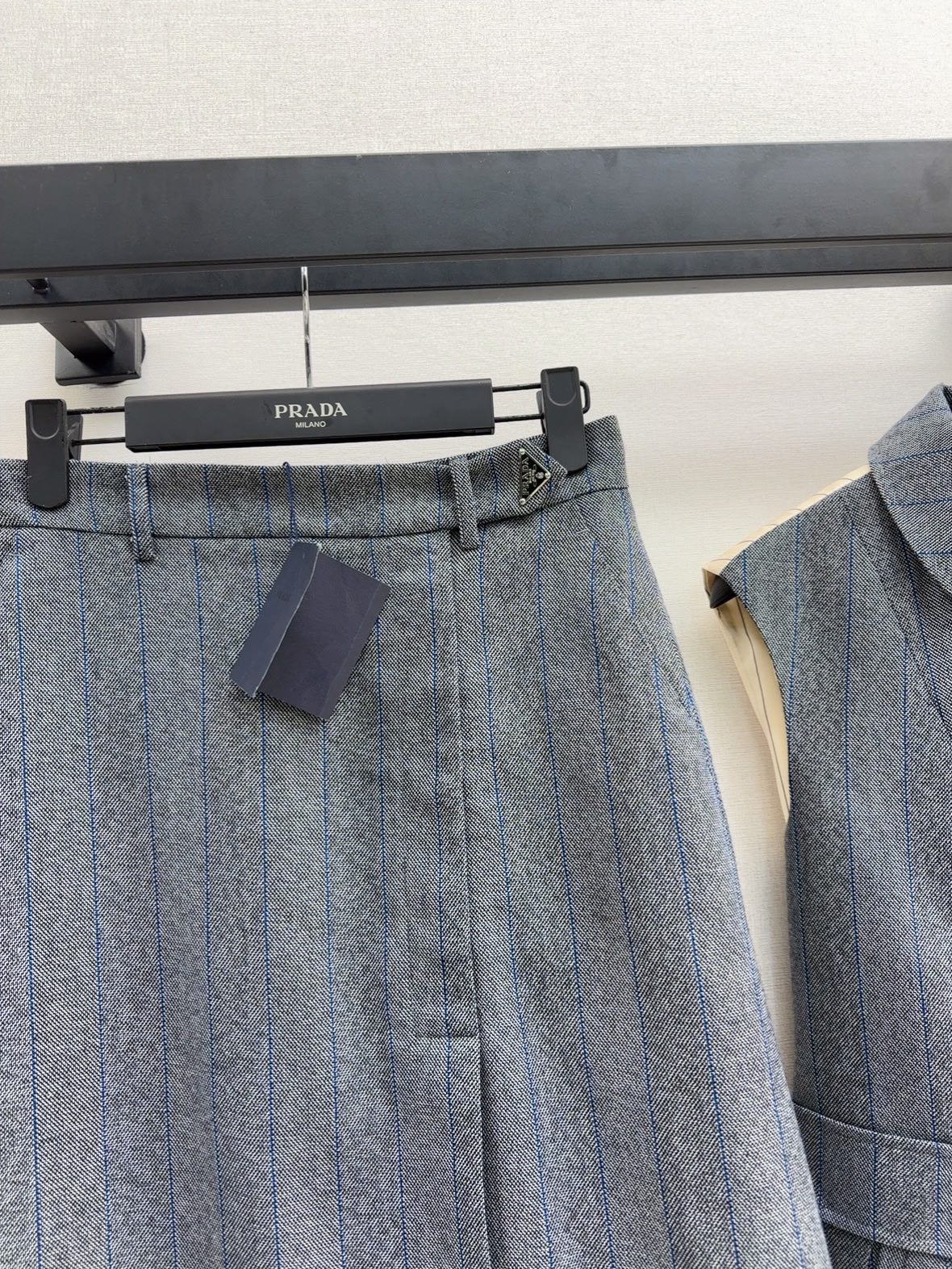 Pra* 25ss striped vest and blazer skirt suit