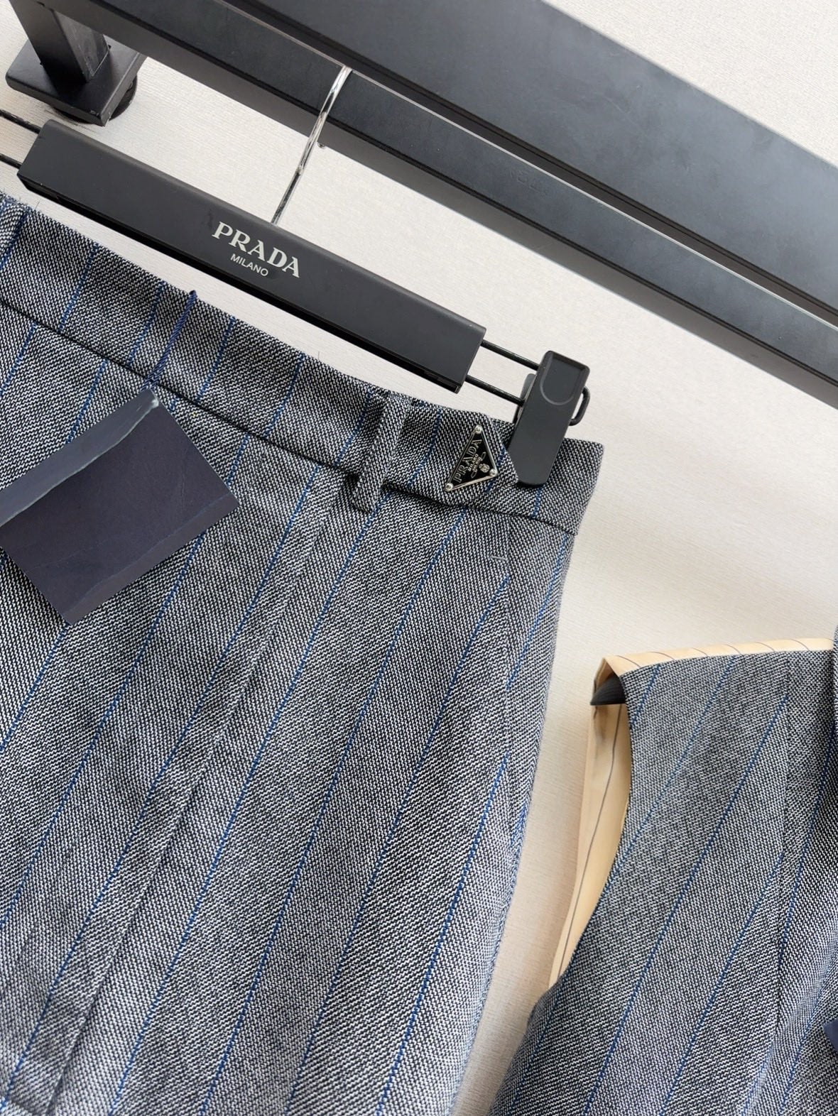 Pra* 25ss striped vest and blazer skirt suit