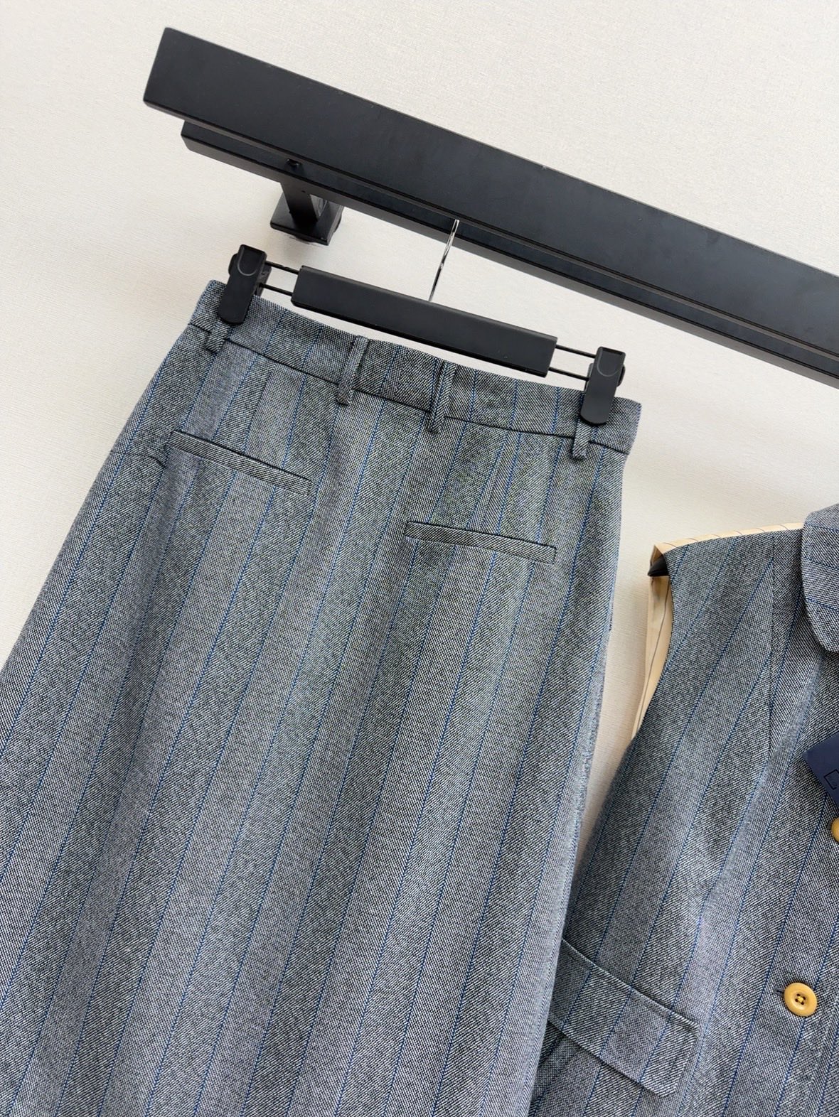 Pra* 25ss striped vest and blazer skirt suit