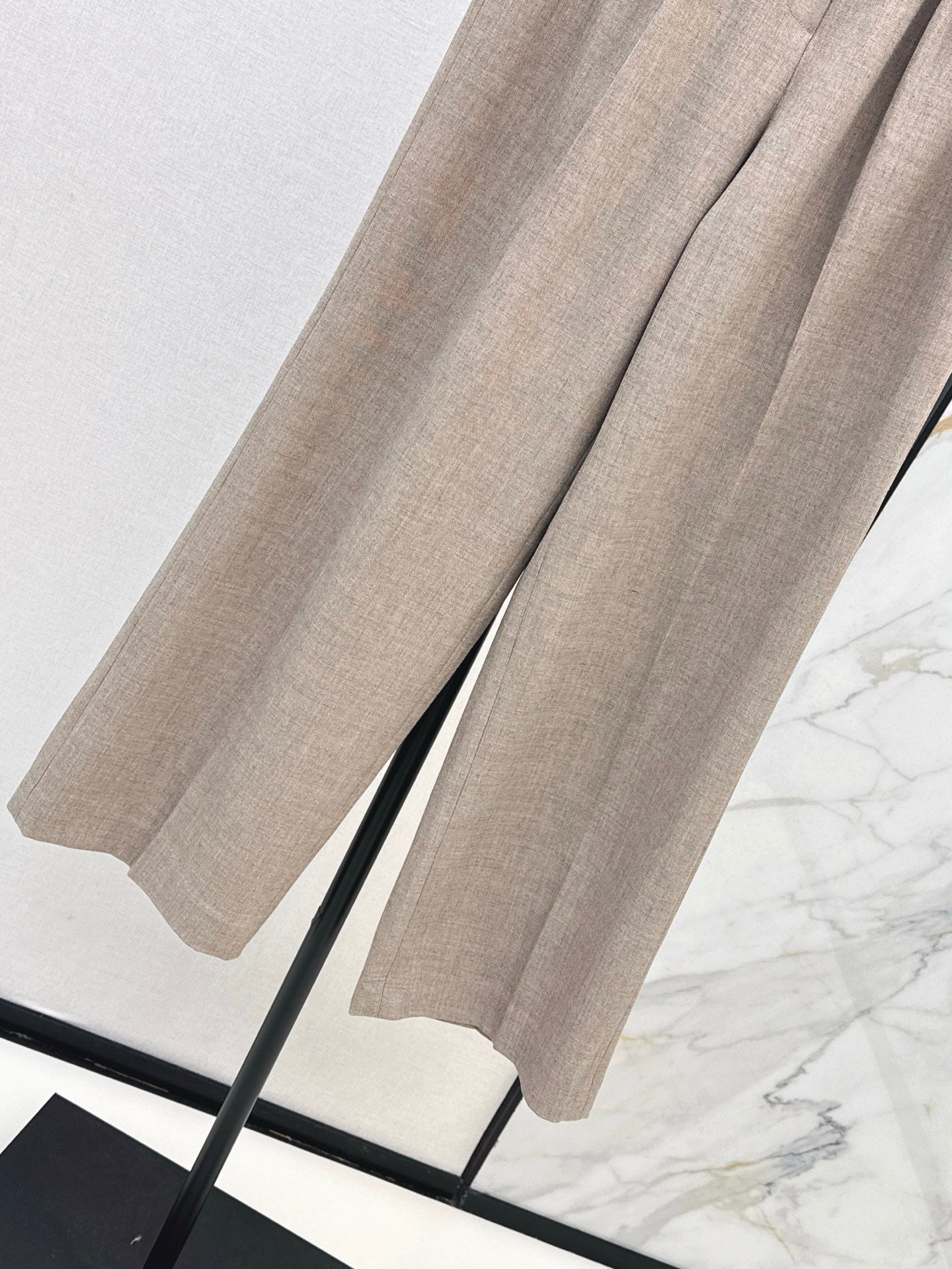 Loe* 25ss trousers in wool and cashmere
