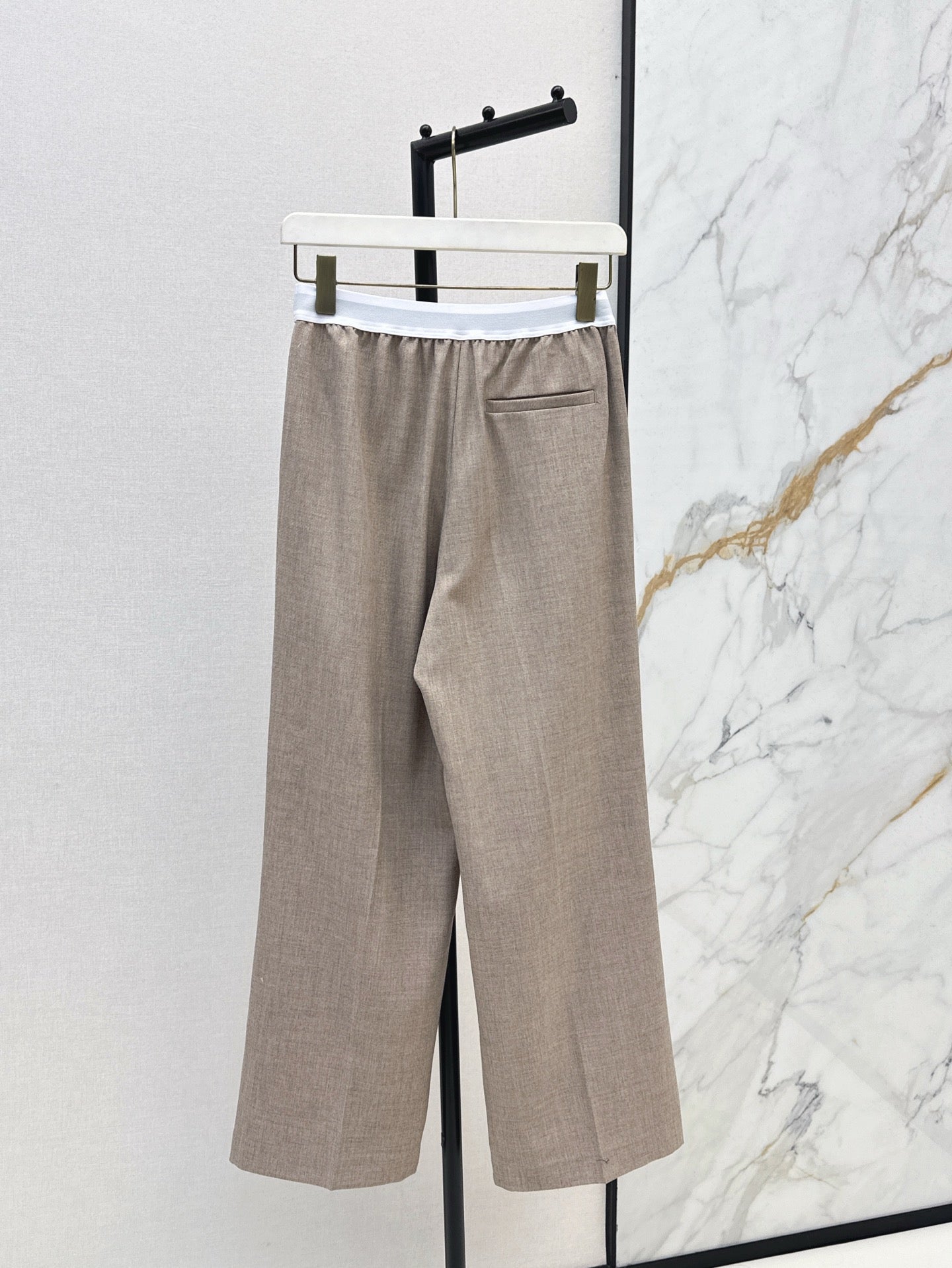 Loe* 25ss trousers in wool and cashmere