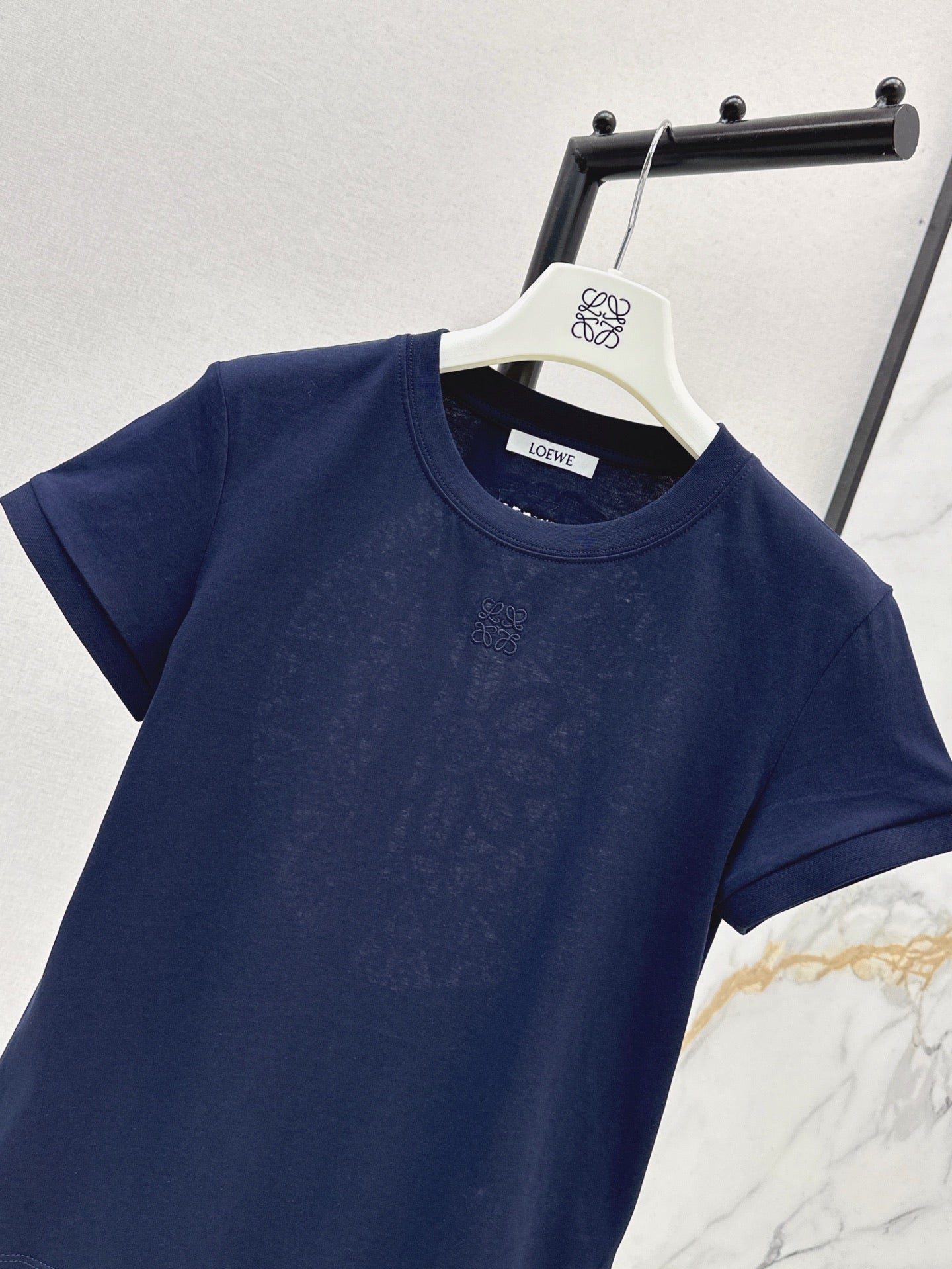 Loe* 25ss lace back cotton t-shirt