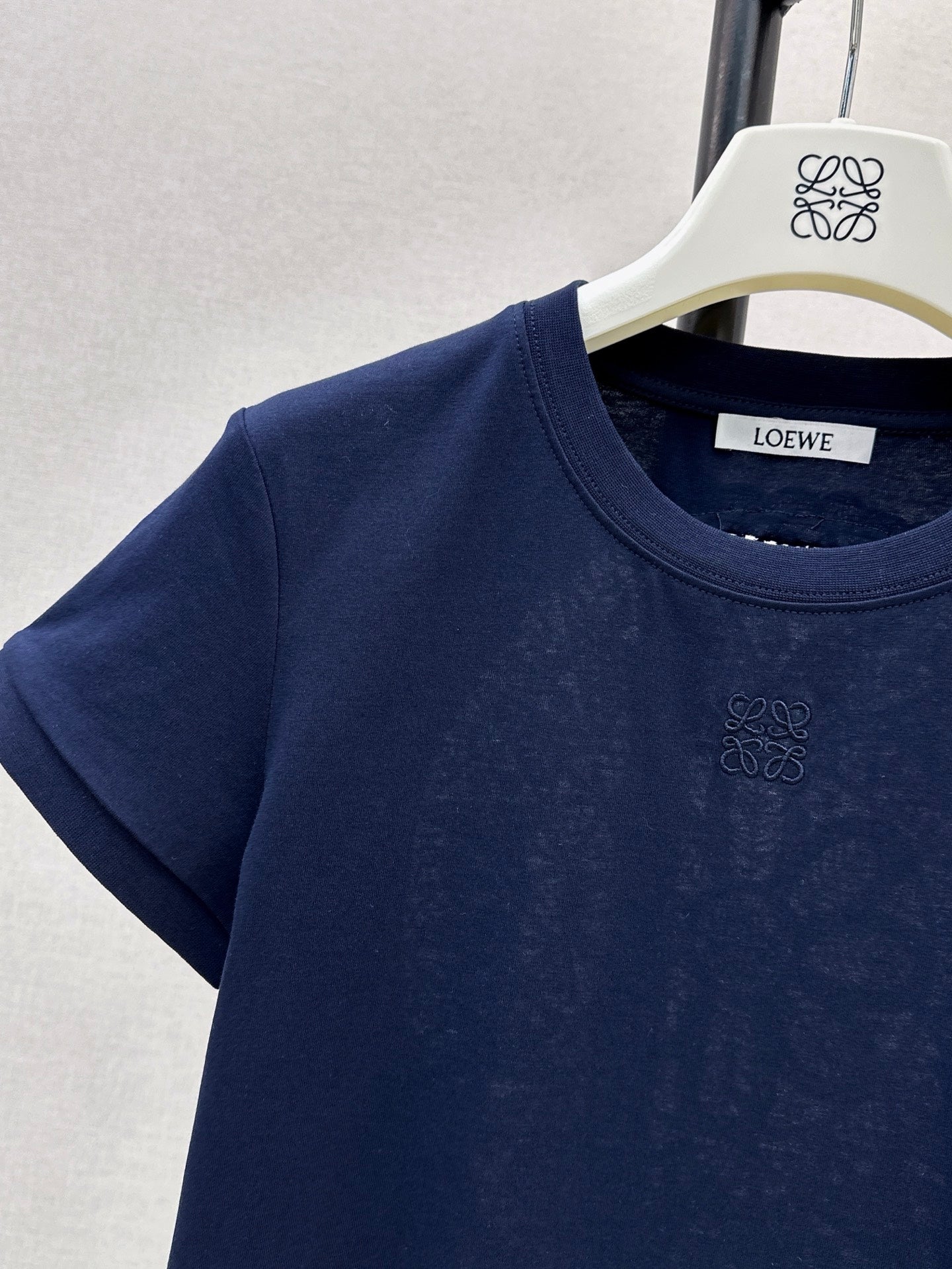 Loe* 25ss lace back cotton t-shirt