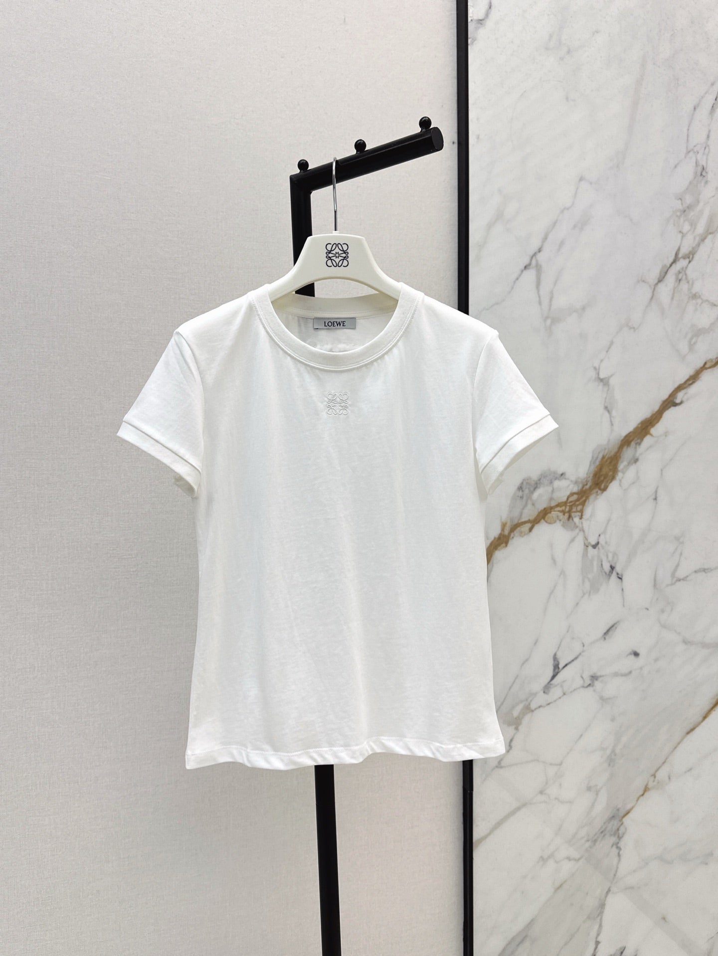 Loe* 25ss lace back cotton t-shirt