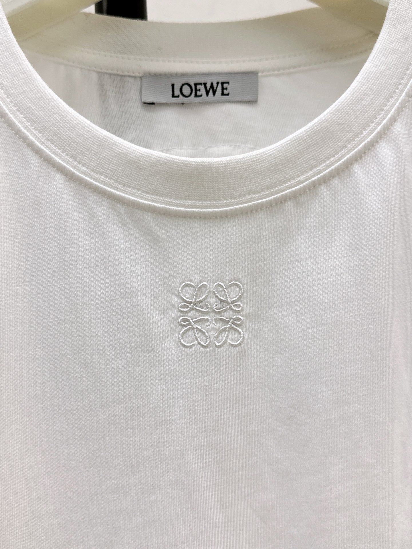 Loe* 25ss lace back cotton t-shirt