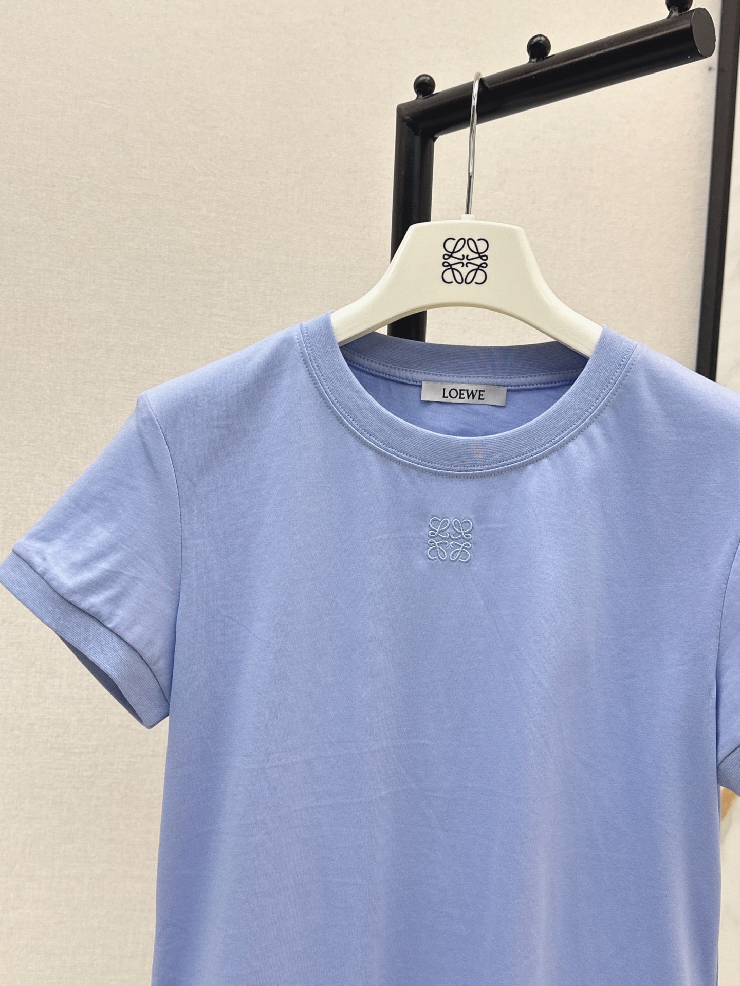 Loe* 25ss lace back cotton t-shirt