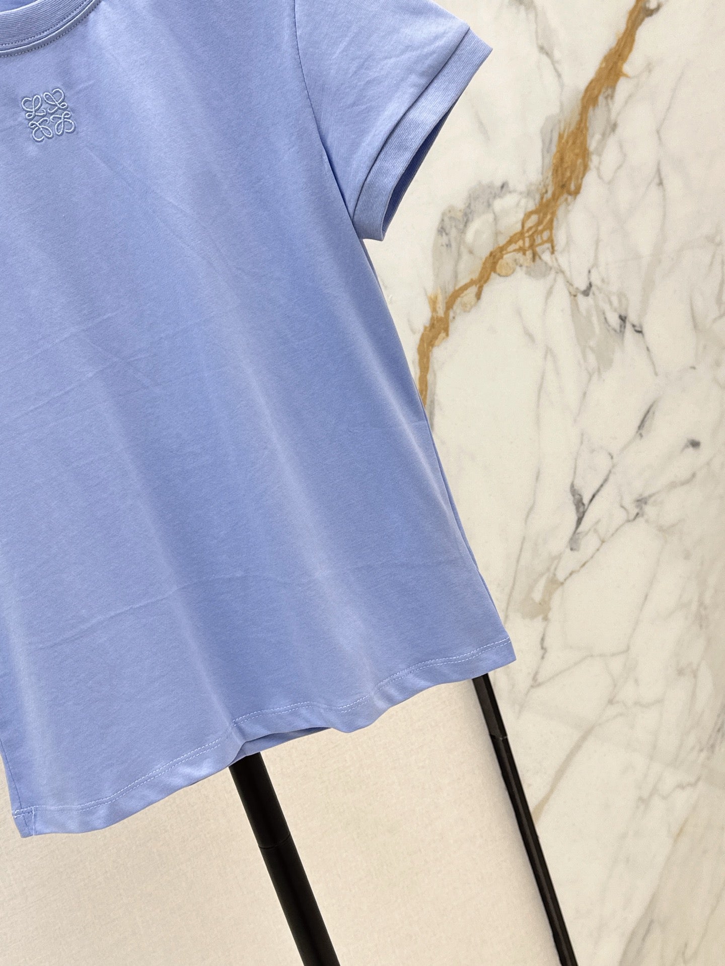 Loe* 25ss lace back cotton t-shirt