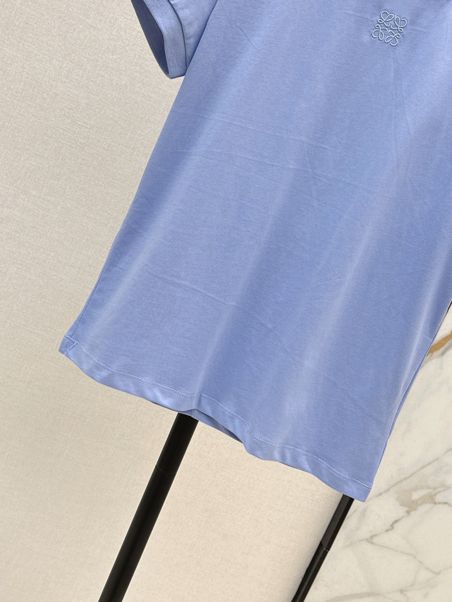 Loe* 25ss lace back cotton t-shirt