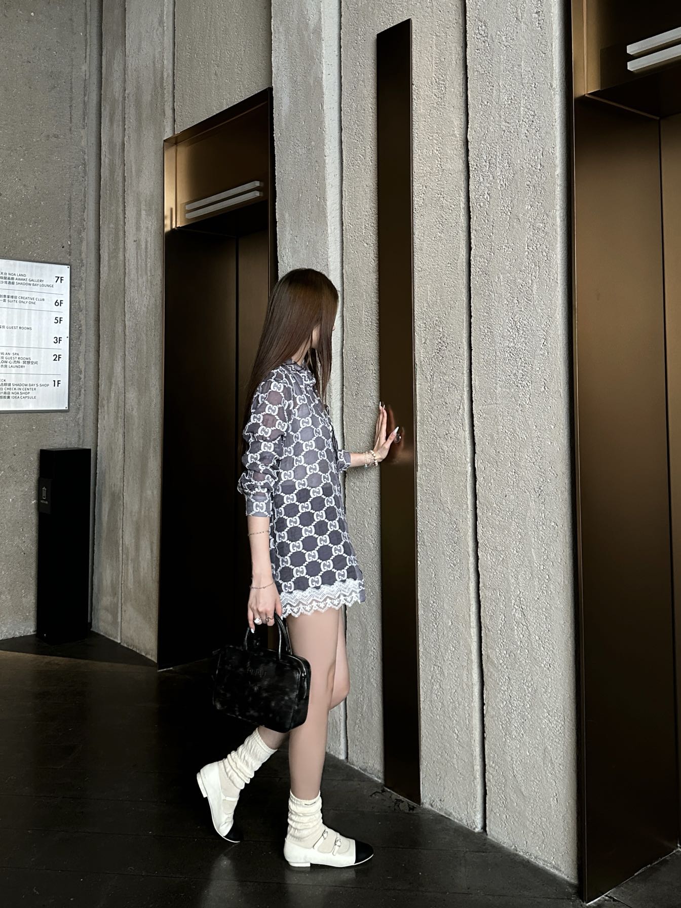 Gu* 25ss GG jacquard lace trim  shirt