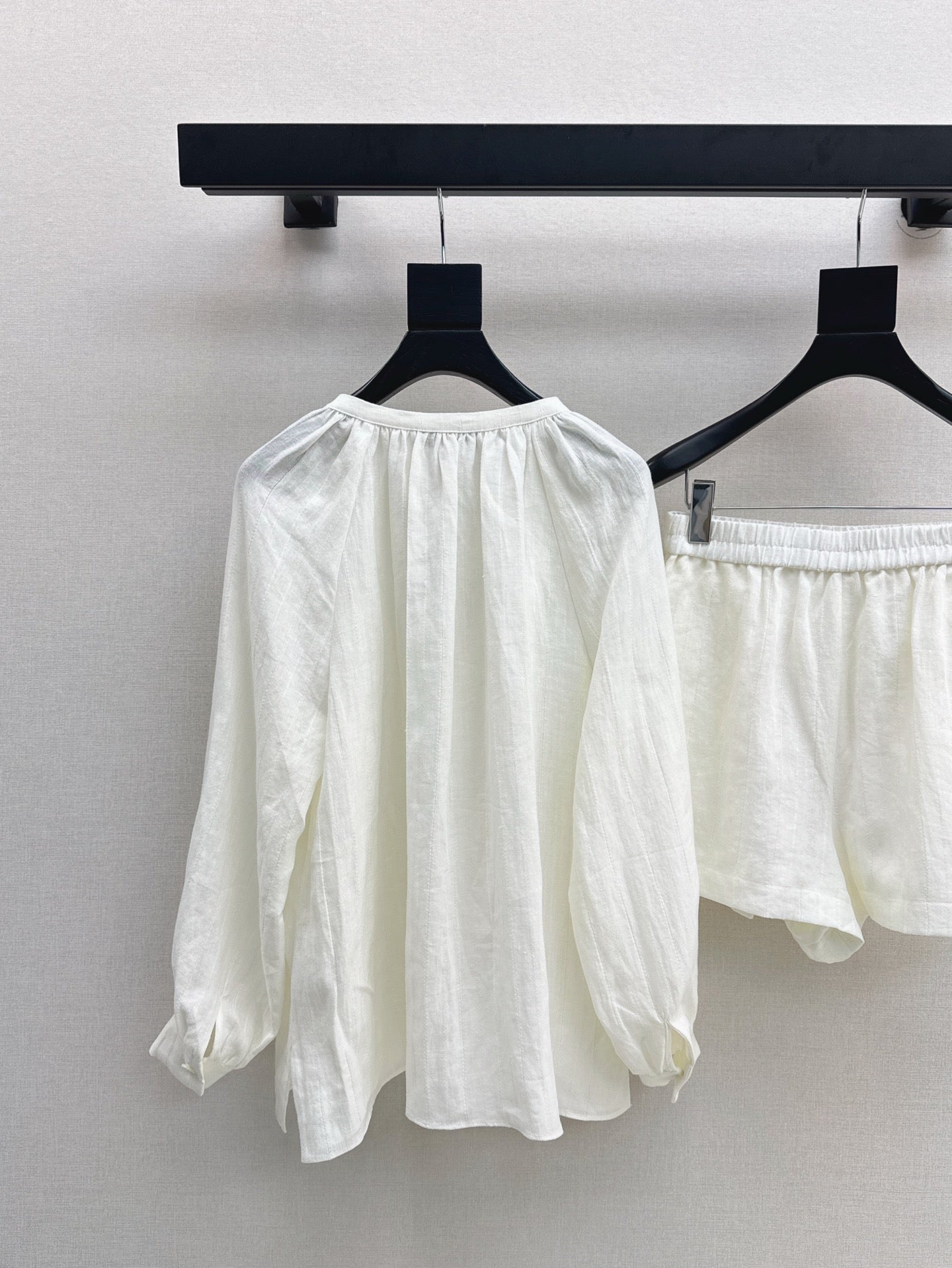 Lor*P 25ss loose linen shirt and elastic waist shorts suit