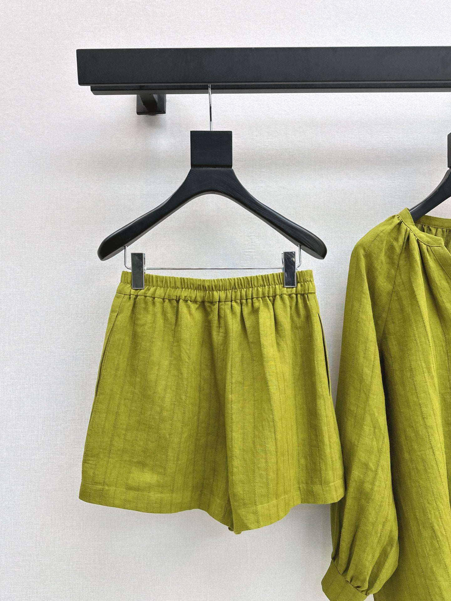 Lor*P 25ss loose linen shirt and elastic waist shorts suit