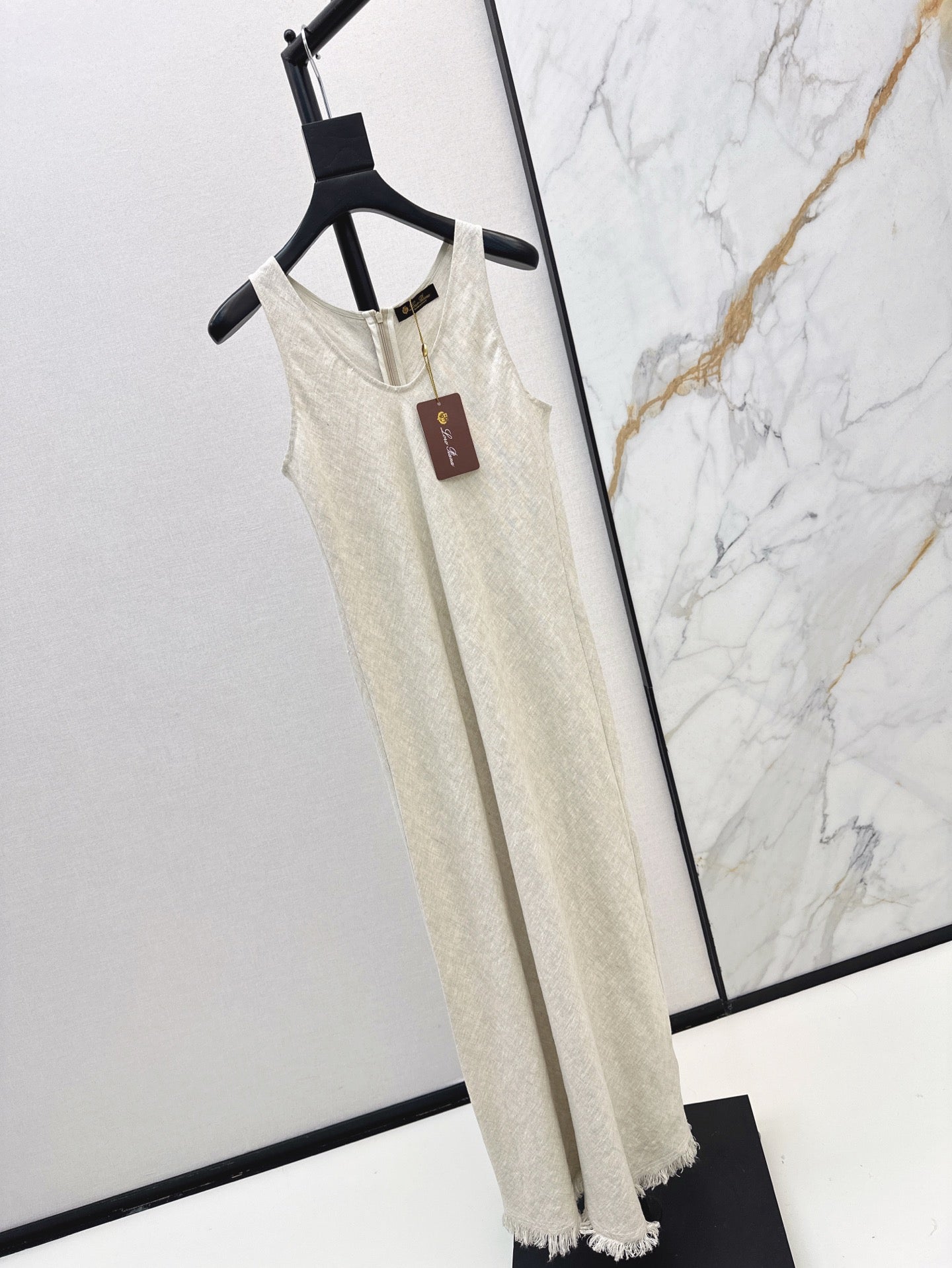 Lor*P 25ss sleeveless raw edge dress