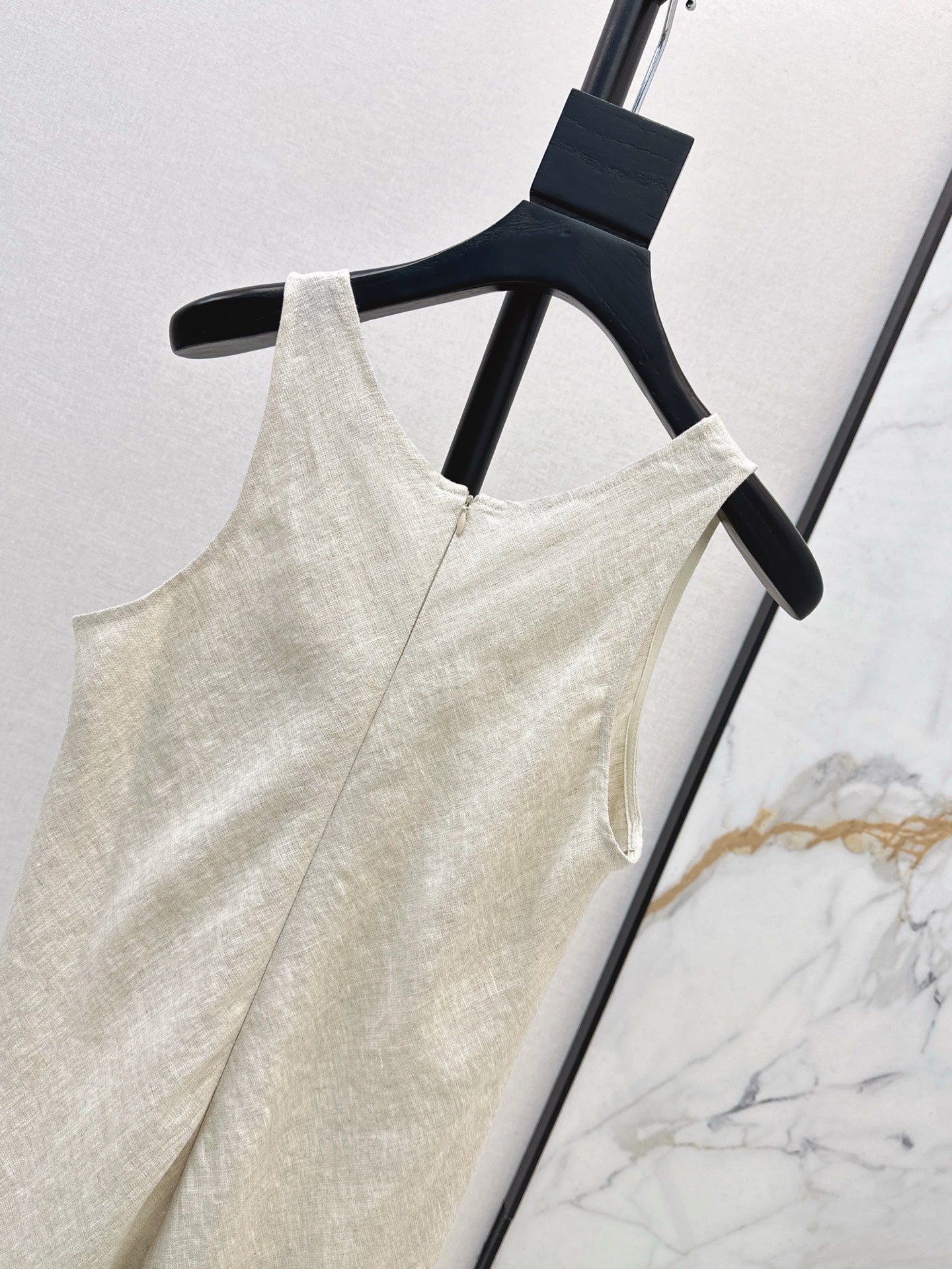 Lor*P 25ss sleeveless raw edge dress