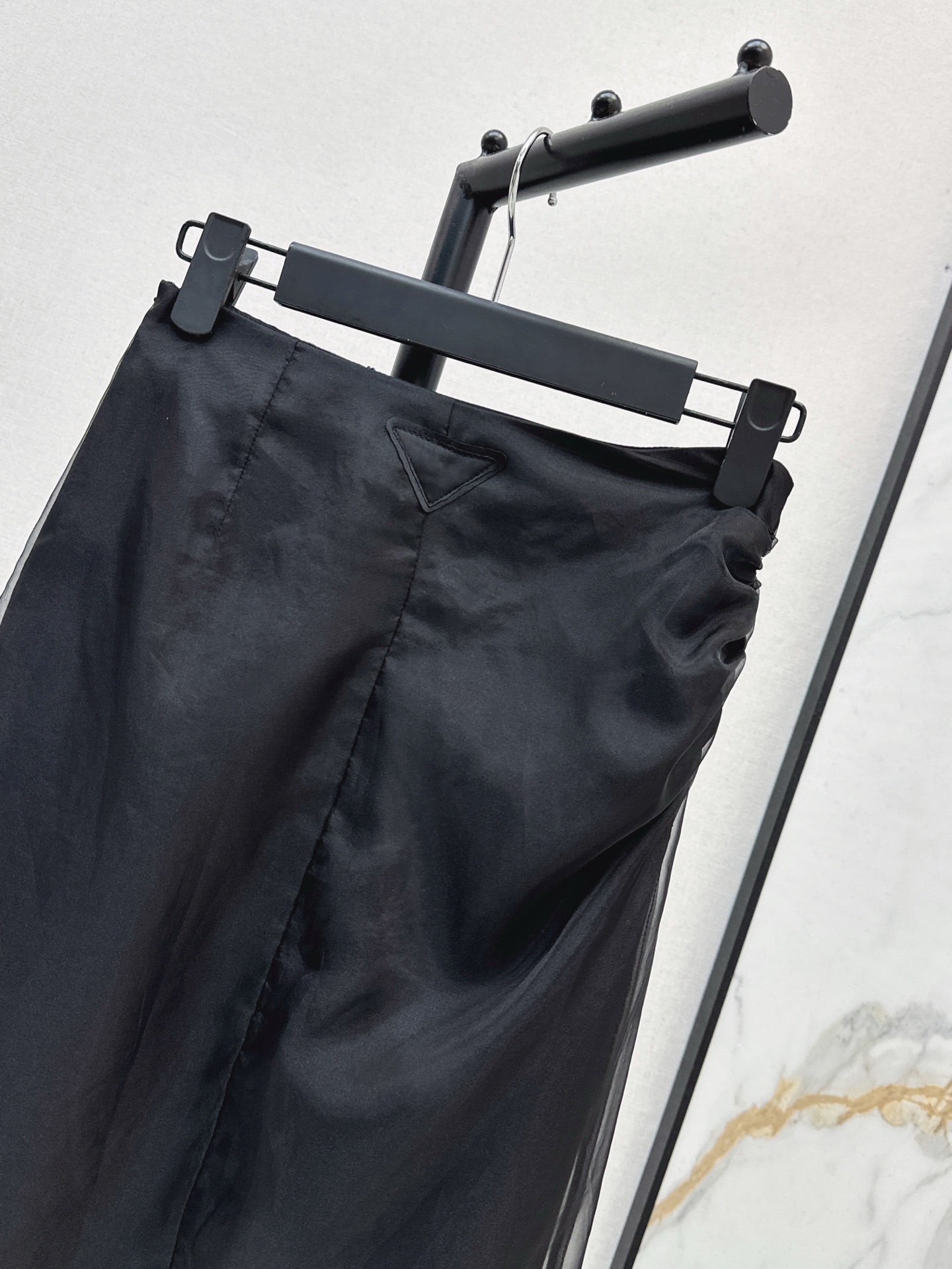 Pra* 25ss fitted mesh midi skirt