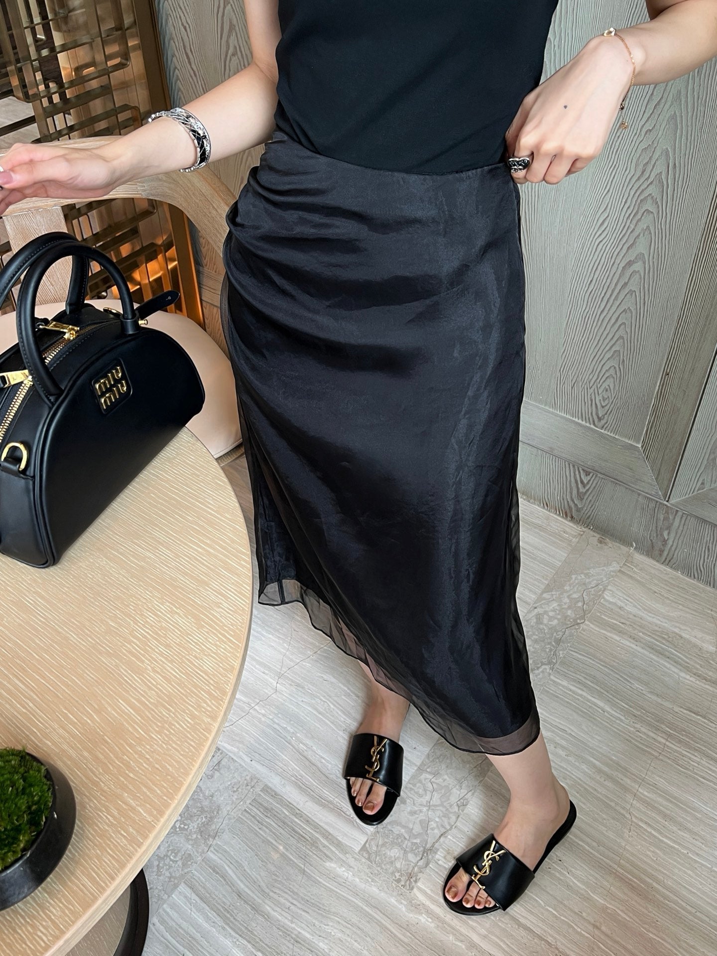 Pra* 25ss fitted mesh midi skirt