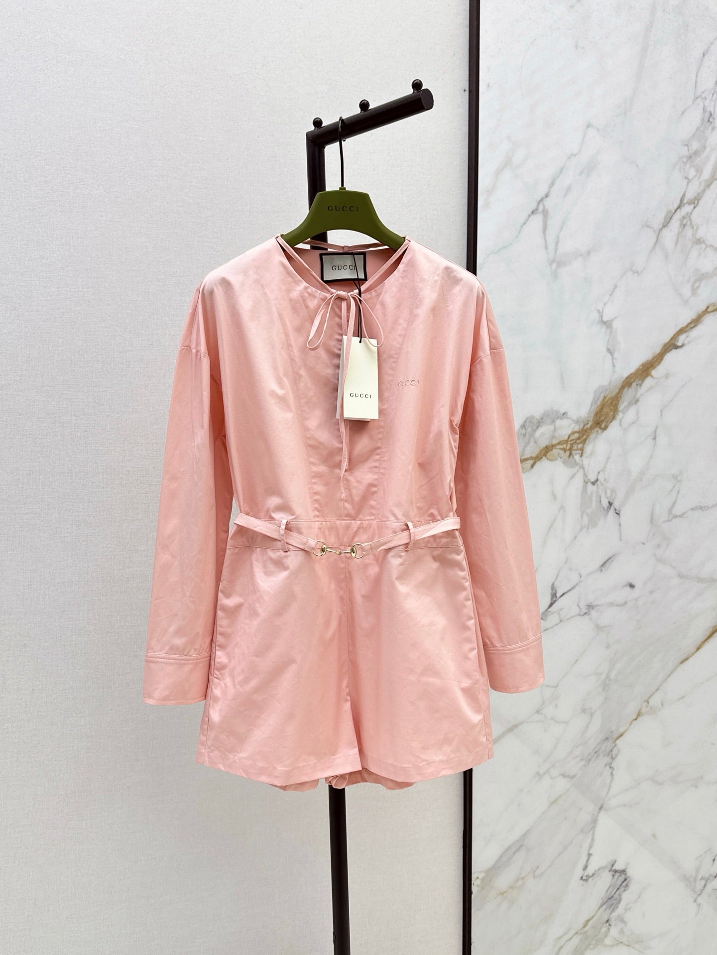 Gu* 25ss tied collar belt jumpsuit